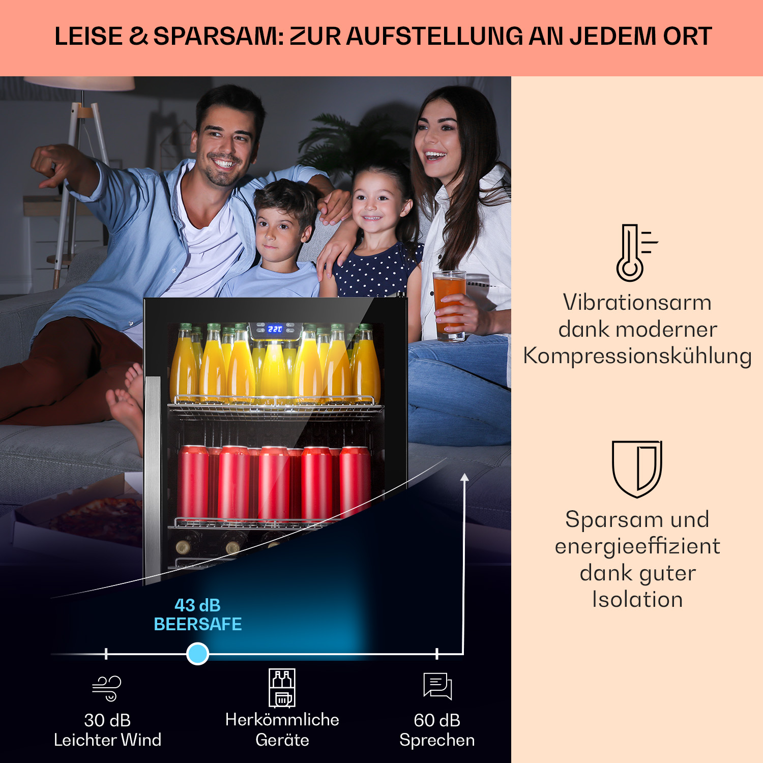 Familie schaut fern. Links ist ein Kühlschrank mit Getränken.