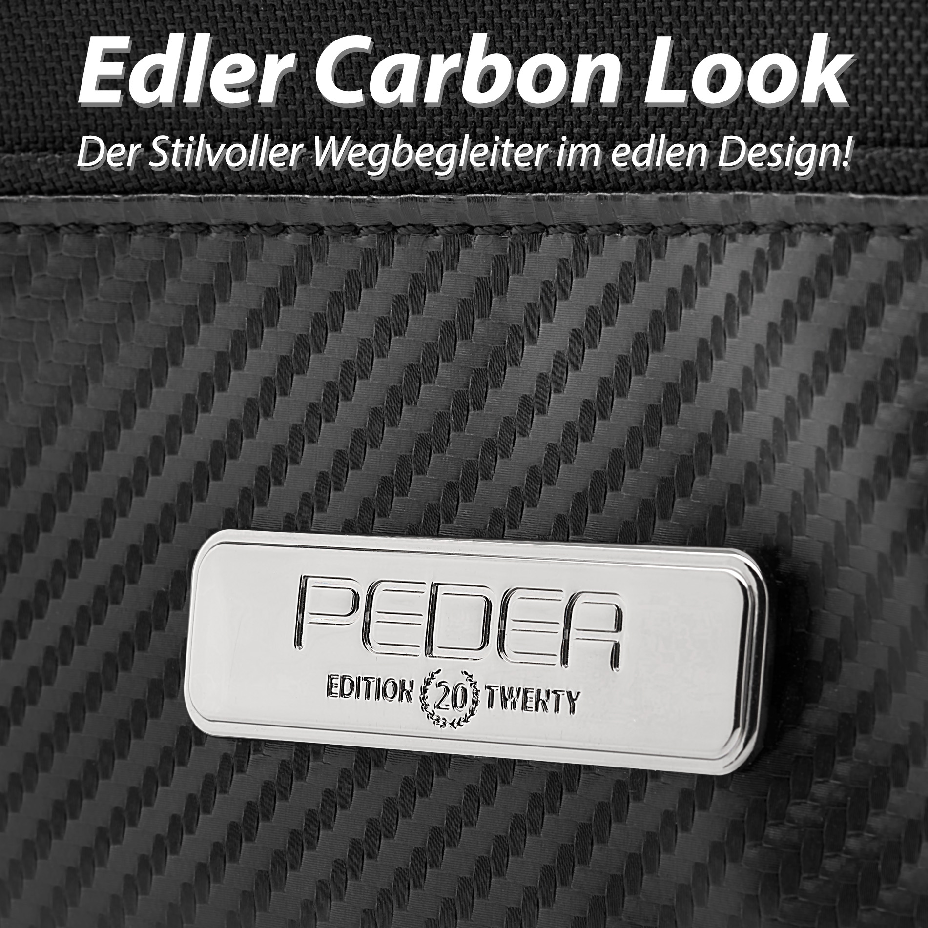 Nahaufnahme eines kohlefaserartigen Materials mit silbernem Peder-Logo. Text: "Edler Carbon Look".