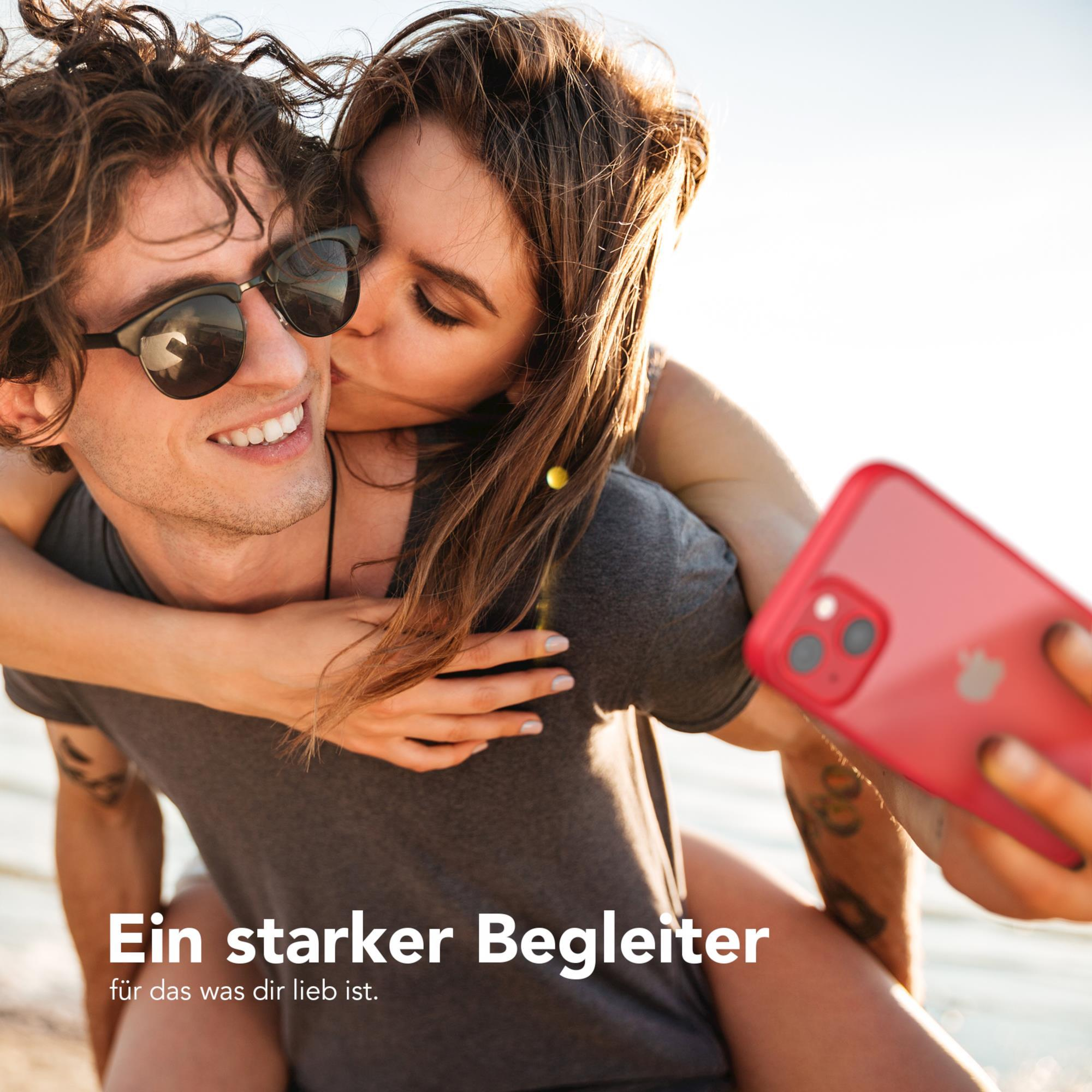 Paar macht ein Selfie. Text: Ein starker Begleiter für das, was dir lieb ist.