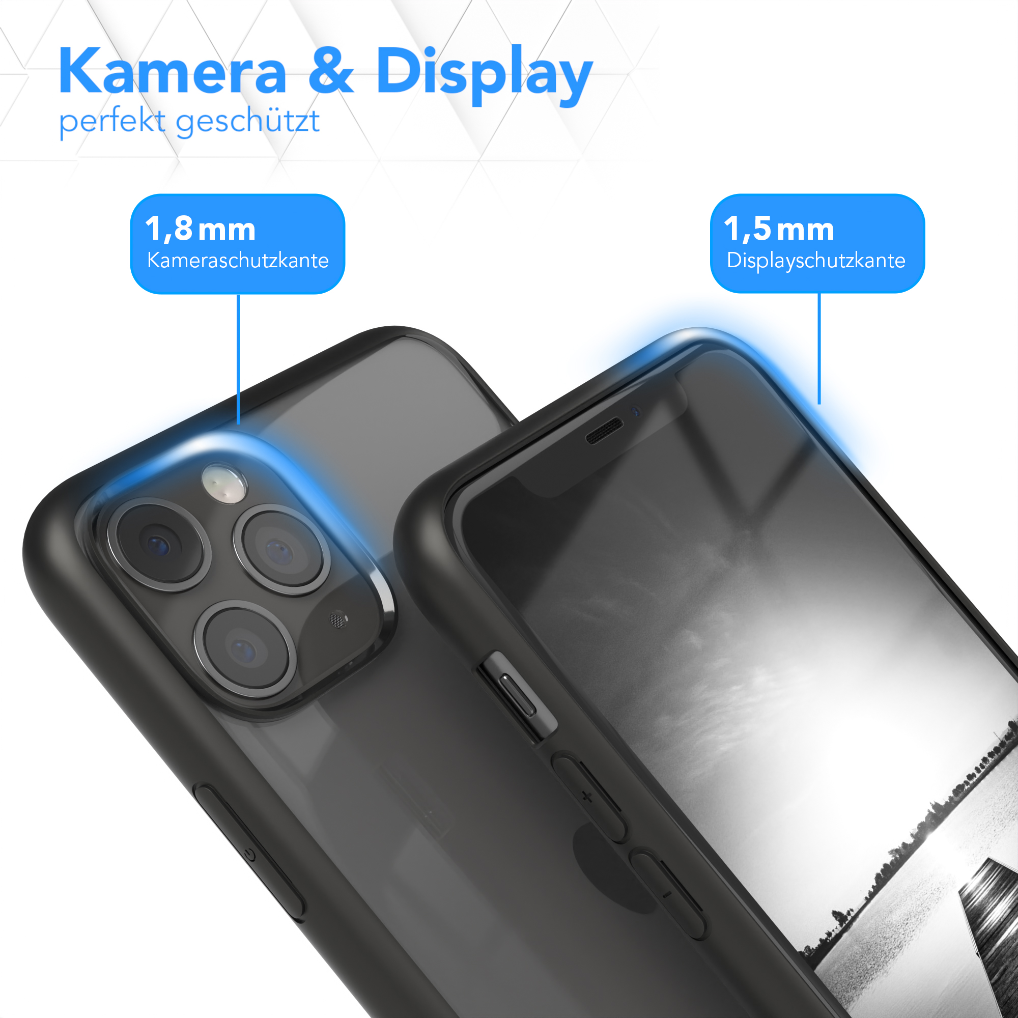 Nahaufnahme von zwei Telefonen mit Hüllen. Bei einer Hülle ist die Kameralinse sichtbar.