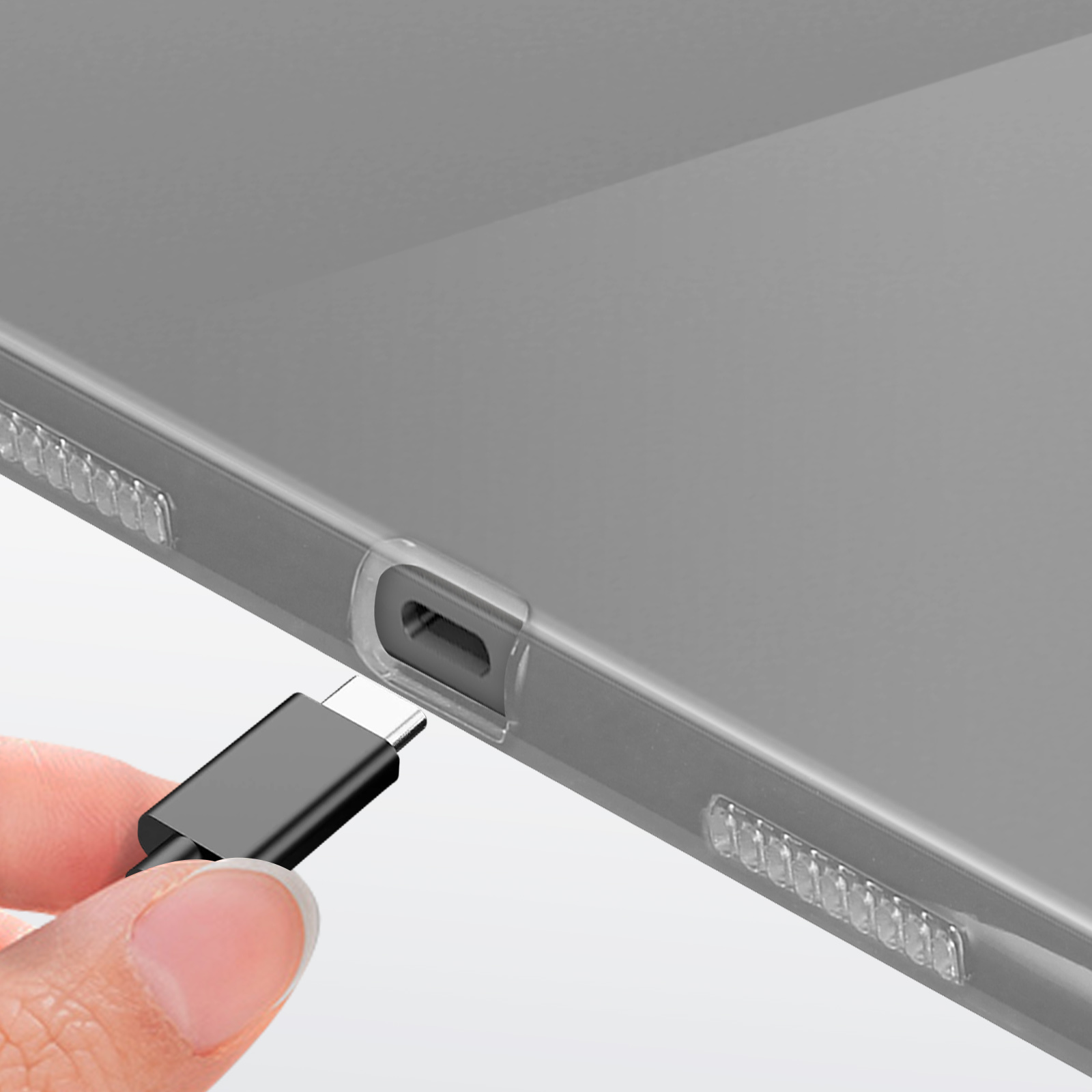 Ein Tablet mit einem eingesteckten Ladekabel. Das Kabel ist schwarz.
