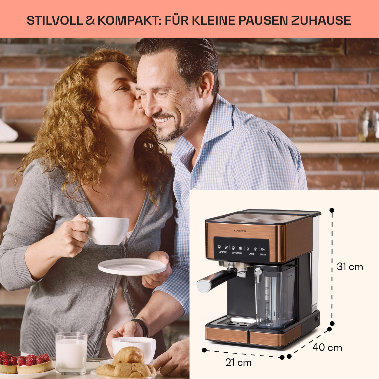 Una coppia si bacia vicino a una macchina da caffè con dimensioni.