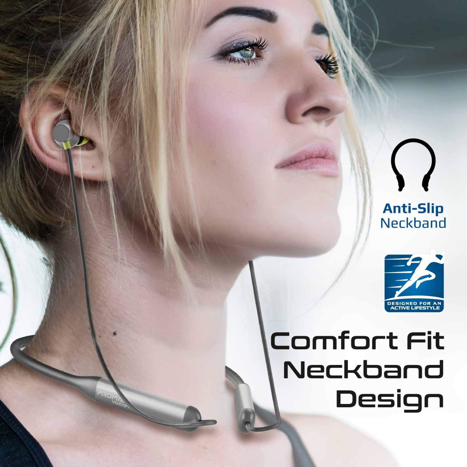 Una mujer que lleva unos auriculares de banda para el cuello plateados y grises con texto que describe el producto. El diseño parece moderno.