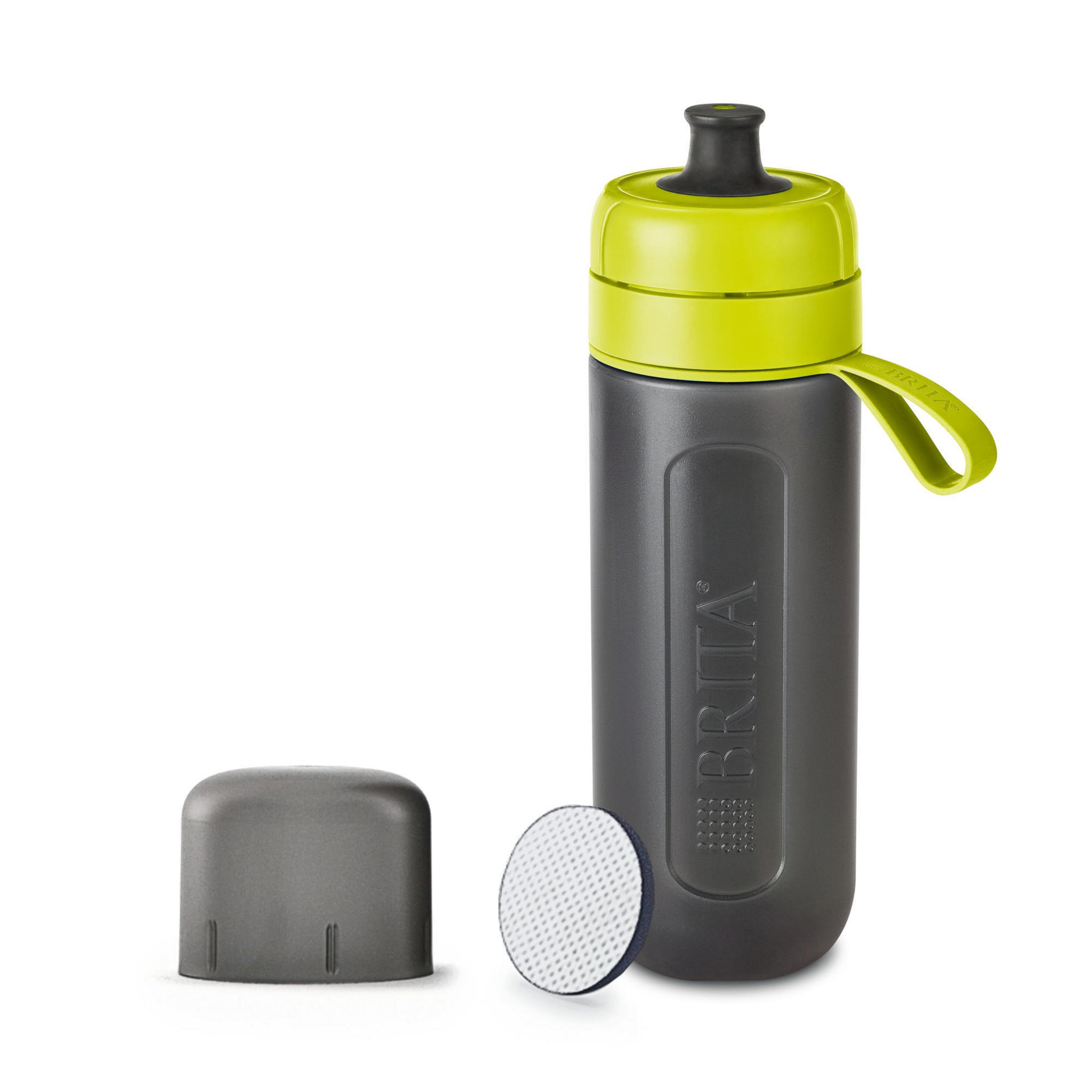 Bouteille d'eau Brita grise avec couvercle vert et filtre. Un bouchon de filtre gris est également visible.