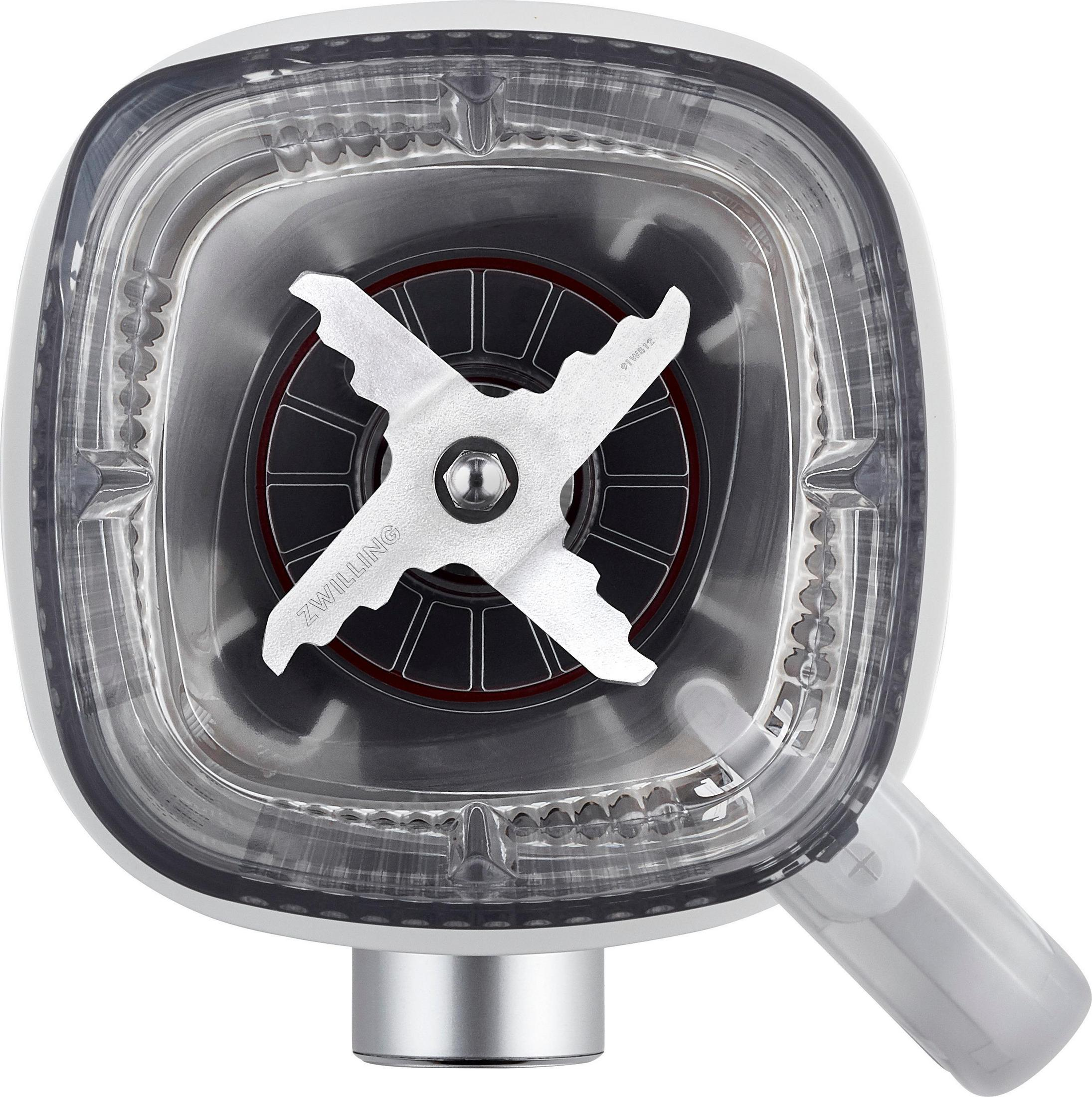 Widok z bliska ostrza i pojemnika blendera.