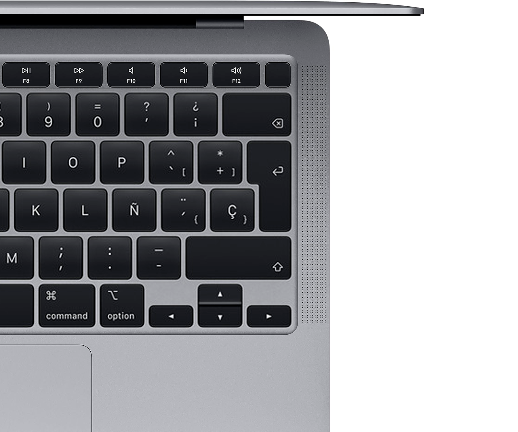 Primer plano de un teclado de portátil, teclas negras, con teclas de función y área de panel táctil visibles.