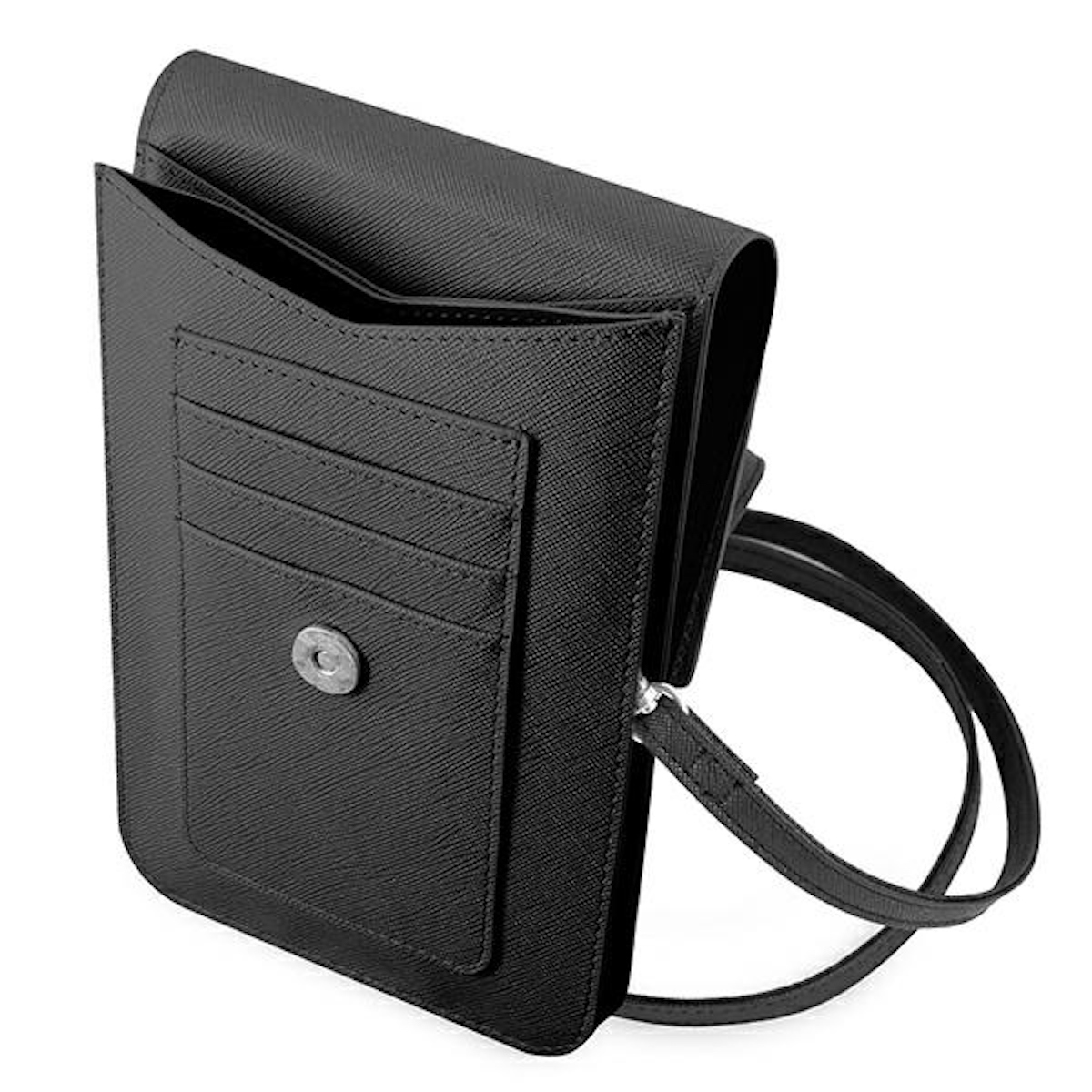 Borsa a tracolla nera e rettangolare con patta e cinturino. Presenta una piccola tasca frontale.