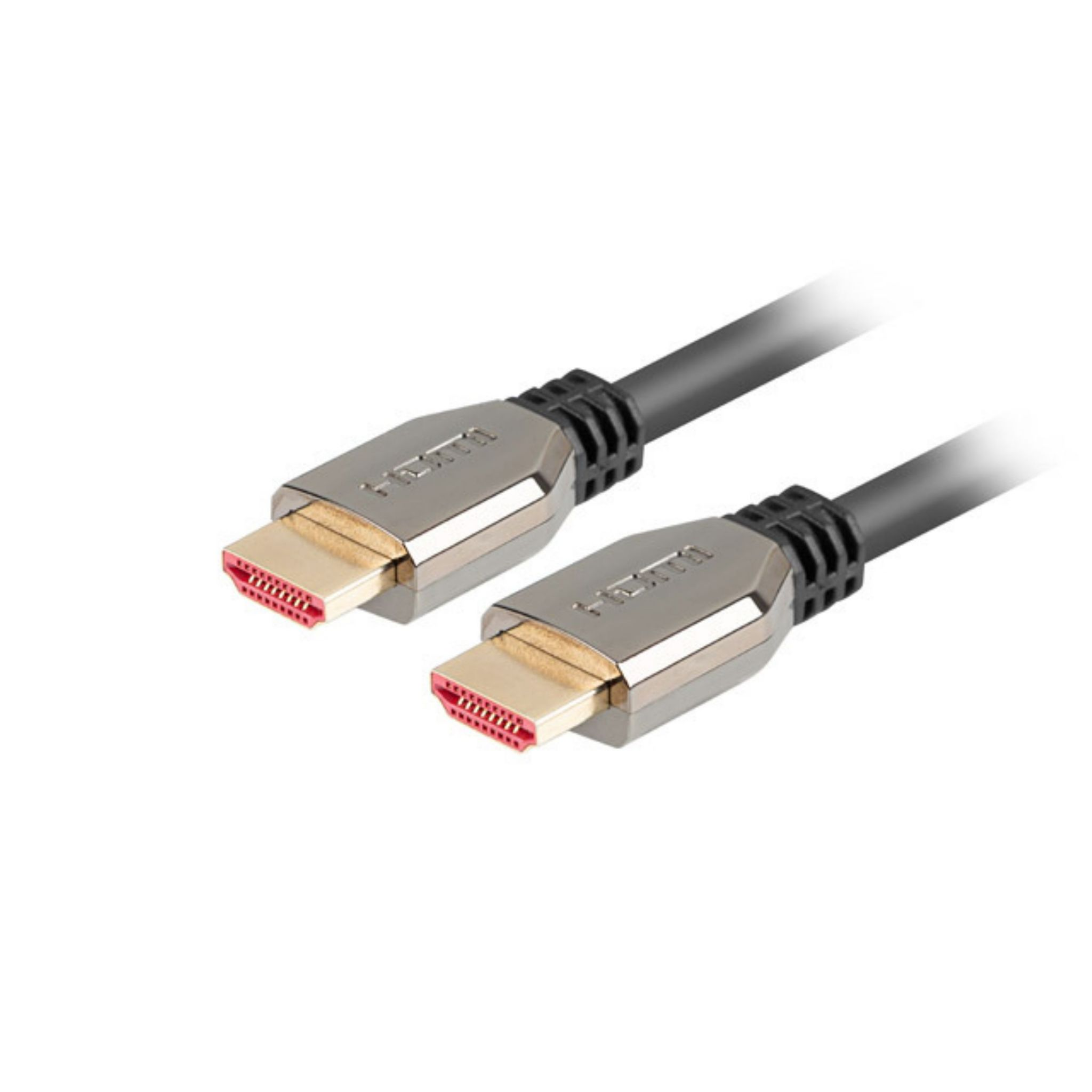 Deux câbles HDMI avec connecteurs argentés et ports rouges, sur une surface blanche.