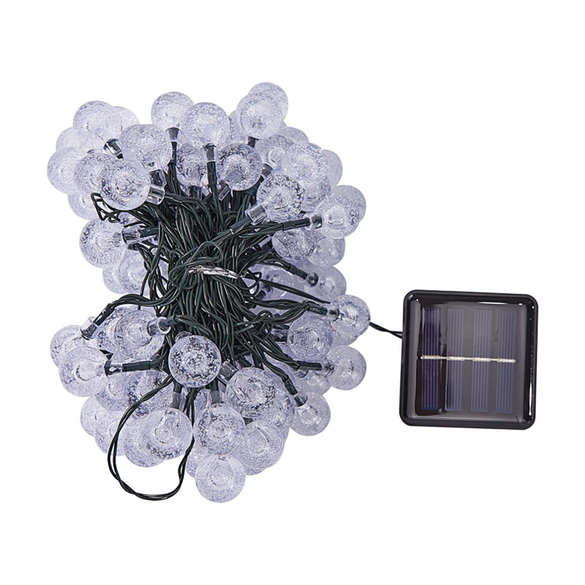 Kette aus klaren, kugelförmigen Lichtern mit einem Solarpanel.