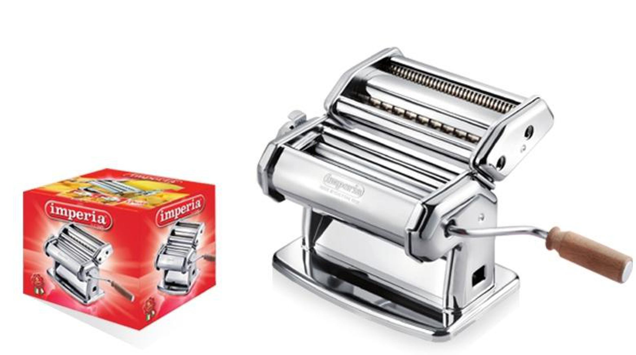 Máquina para hacer pasta con caja. La máquina es plateada con mango de madera.