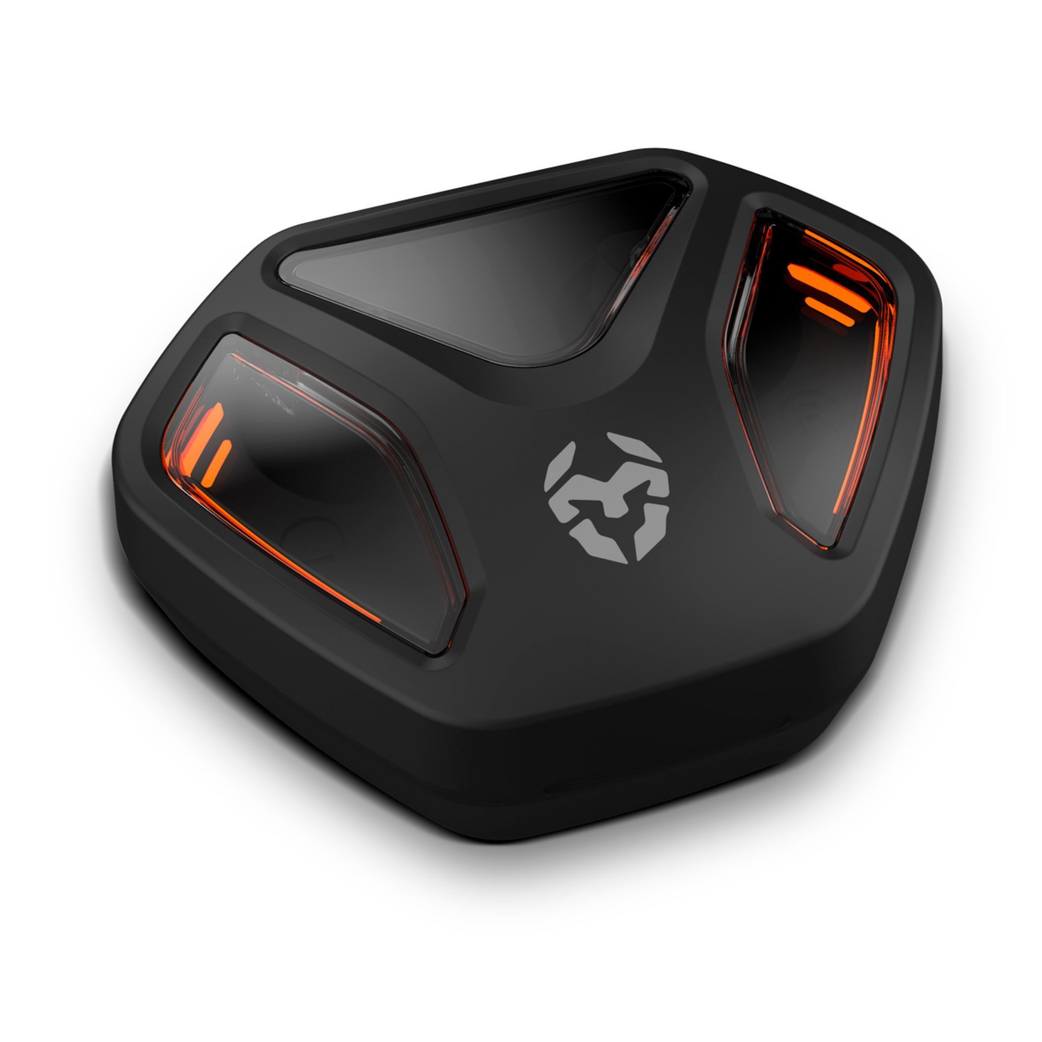 Schwarze Gaming-Maus mit orangen Akzenten. Drei beleuchtete Bereiche und ein Logo.