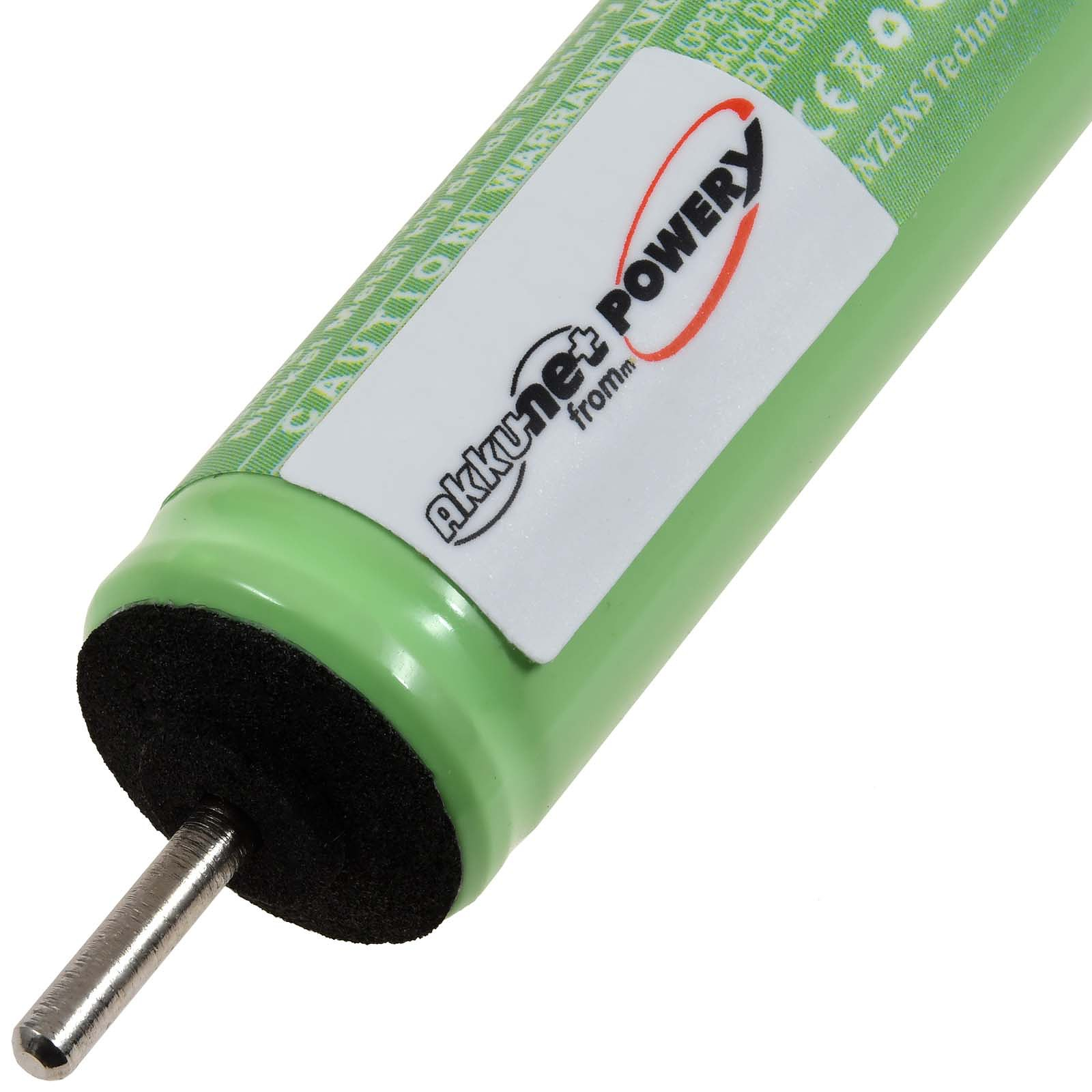 Grüne Batterie mit Metallkontakt an einem Ende. Auf dem Etikett steht Akkunet Powery from mm.