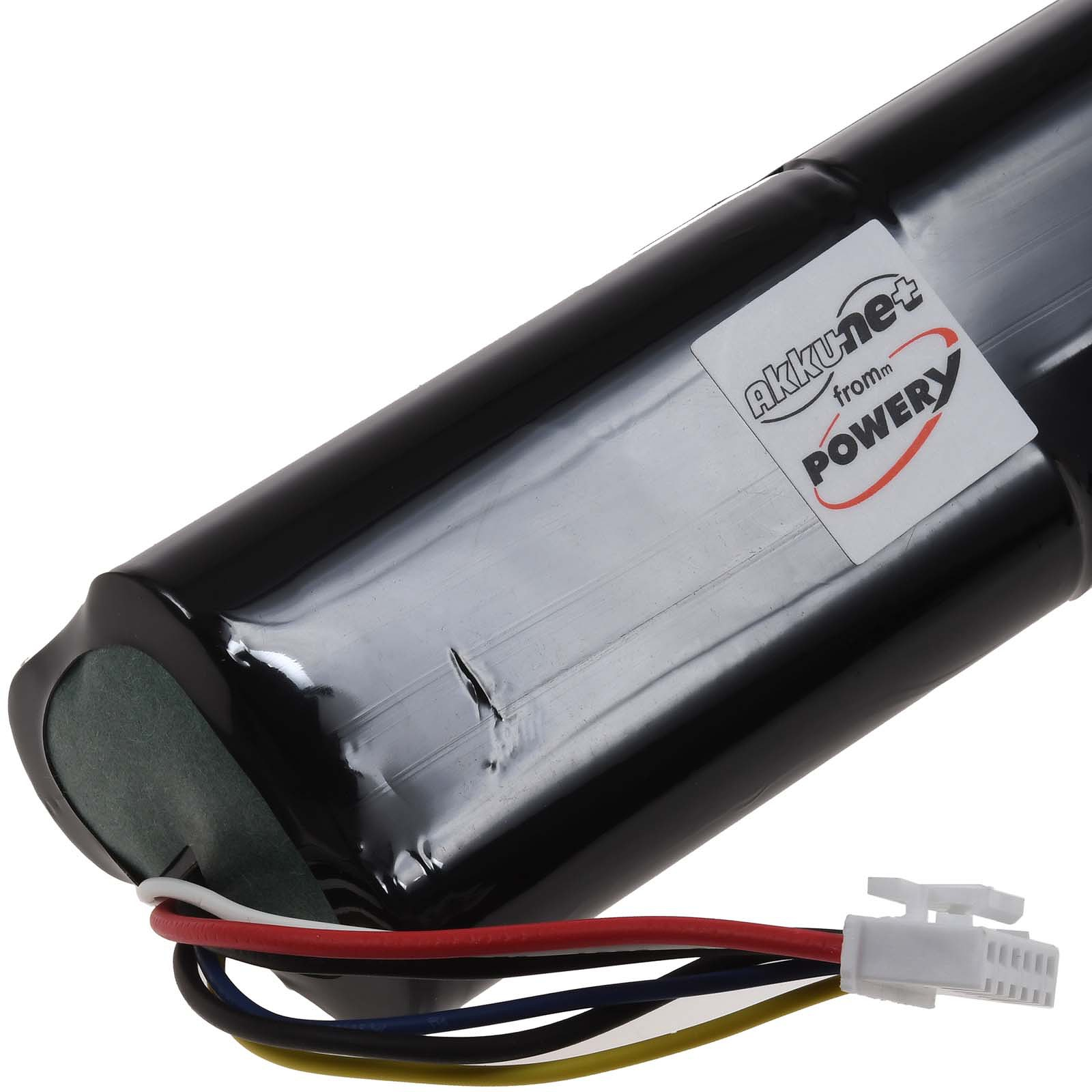 Eine schwarze zylindrische Batterie mit weißem Etikett 'akkunet from POWER' und Anschlussdrähten.