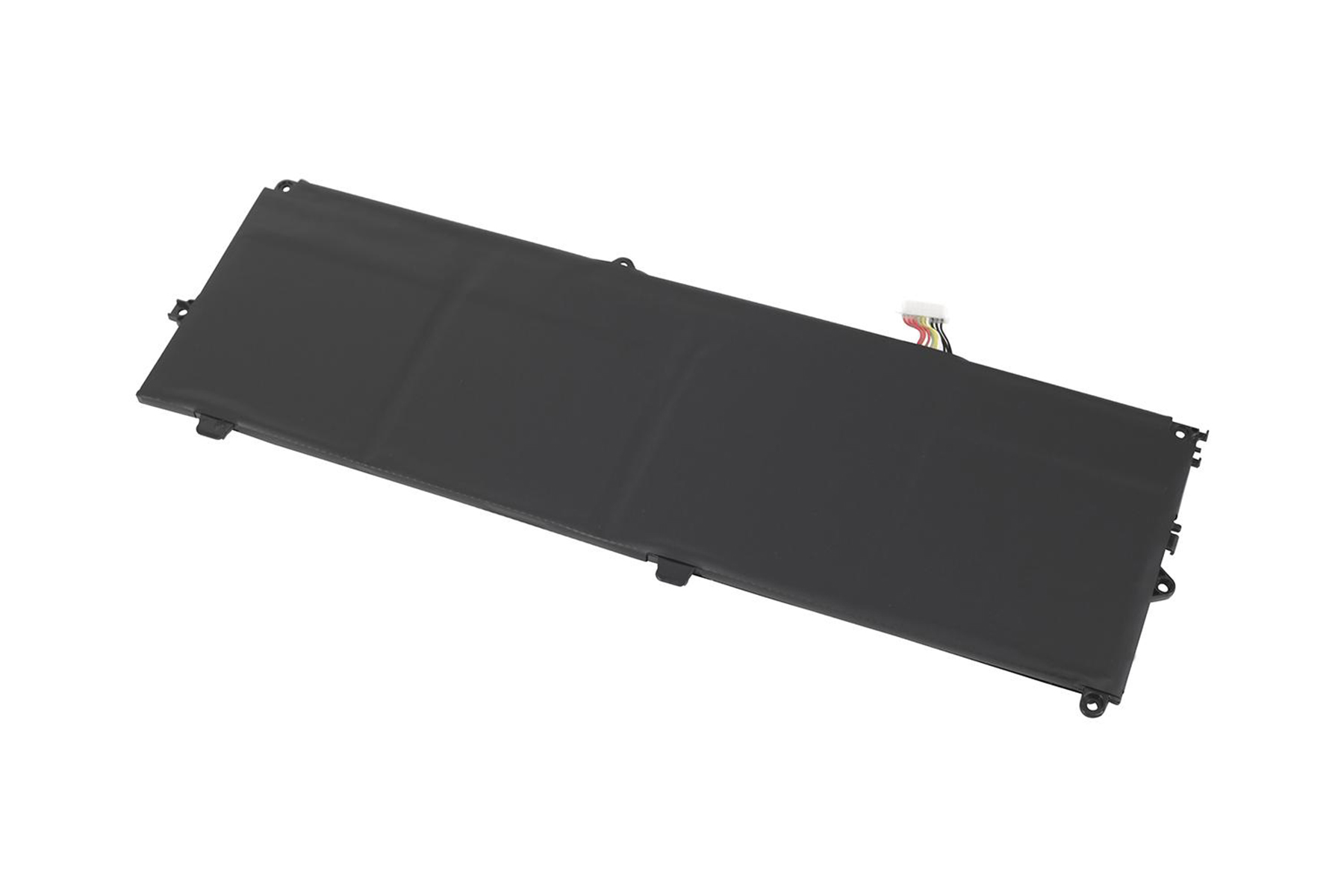 Batteria per laptop nera su sfondo bianco. Alcuni connettori sono visibili sul lato destro.