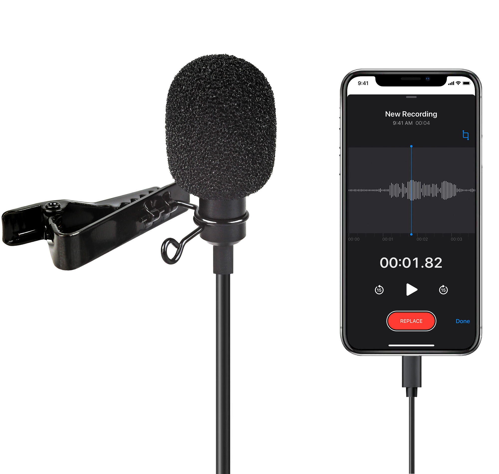 Ein Ansteckmikrofon mit einem Smartphone, das aufnimmt. Mikrofon an schwarzem Revers befestigt.