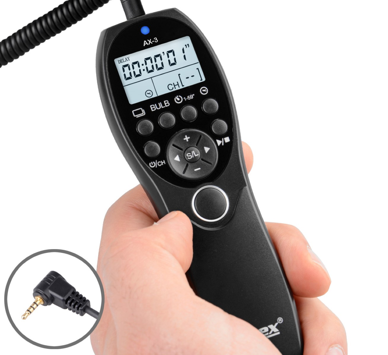 Schwarze Fernbedienung für Kamera mit Display und Knöpfen sowie ein Kabel mit Klinke.