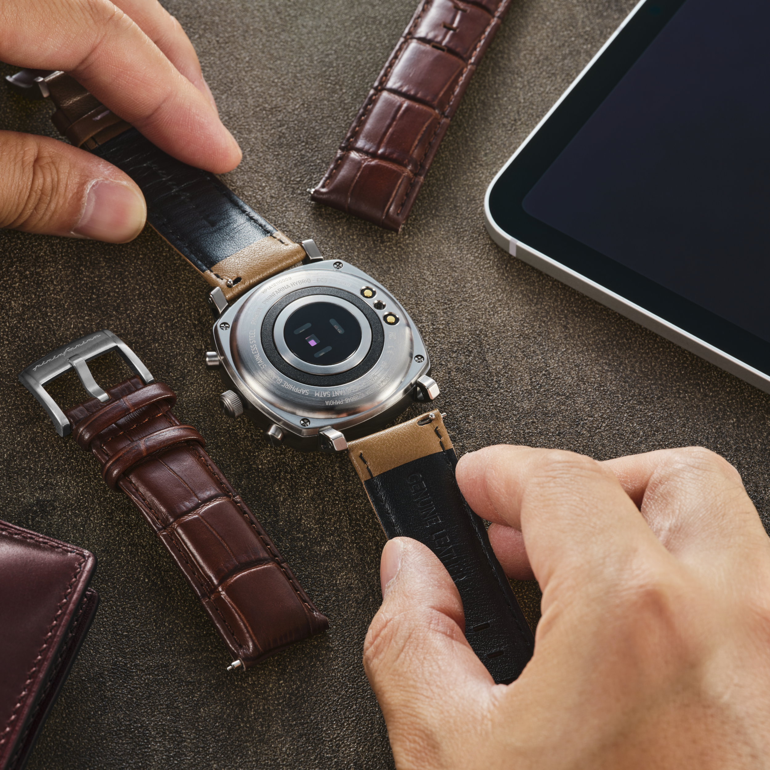 PININFARINA Senso Hybrid mit Steel Display Genuine – leather, Smartwatch digitalem Analoge