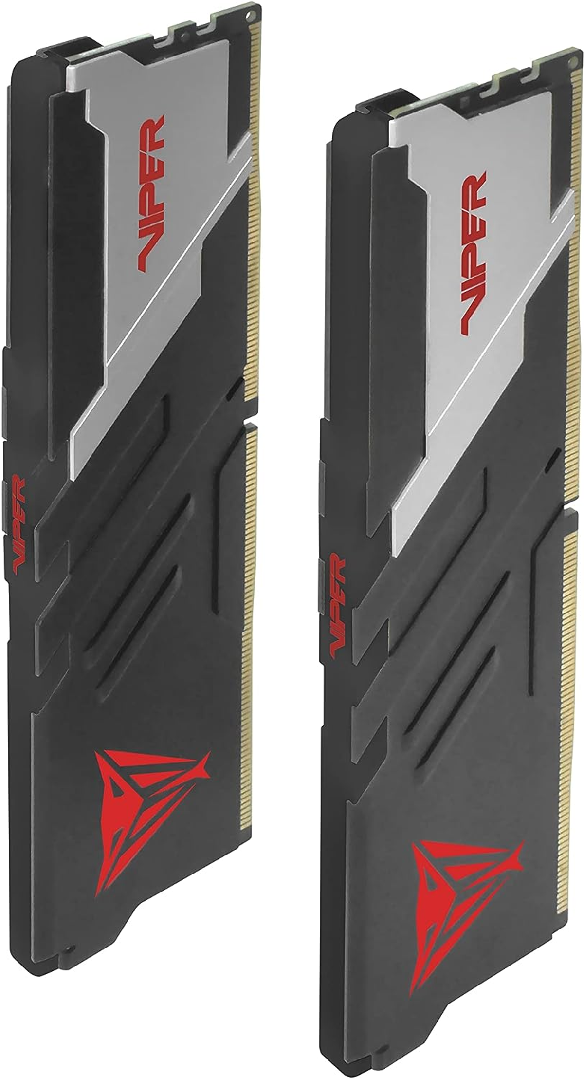 Due moduli RAM neri e argento con logo Viper rosso. Sono su sfondo bianco.