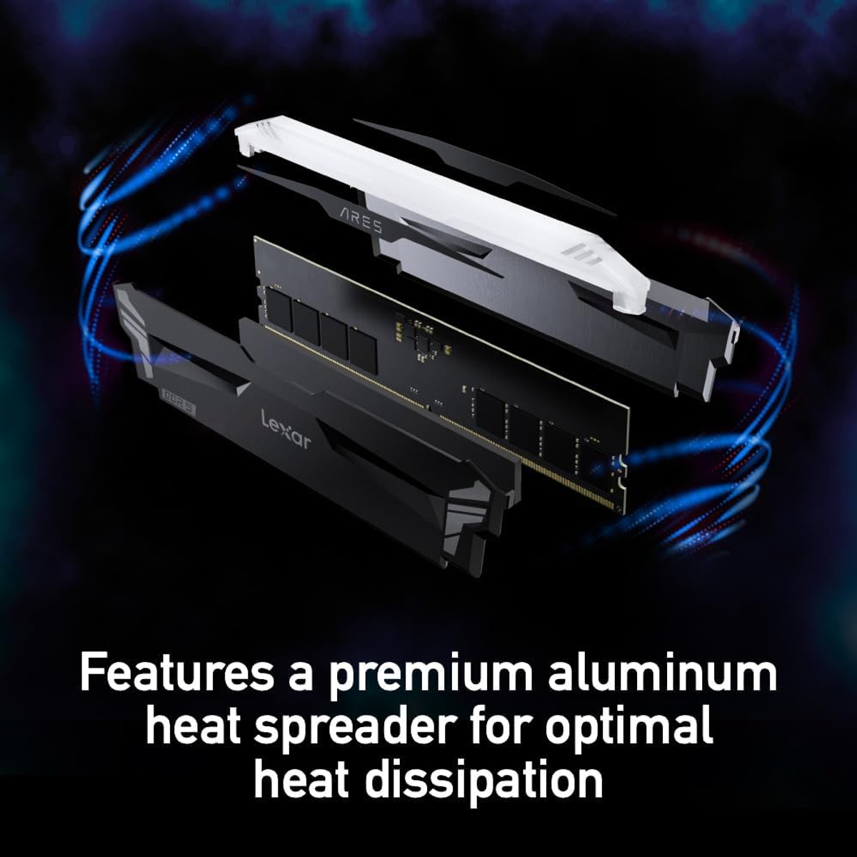 Moduły RAM. Tekst mówi Lexar i Ares. Tekst mówi też DDR5. Biały tekst na dole.