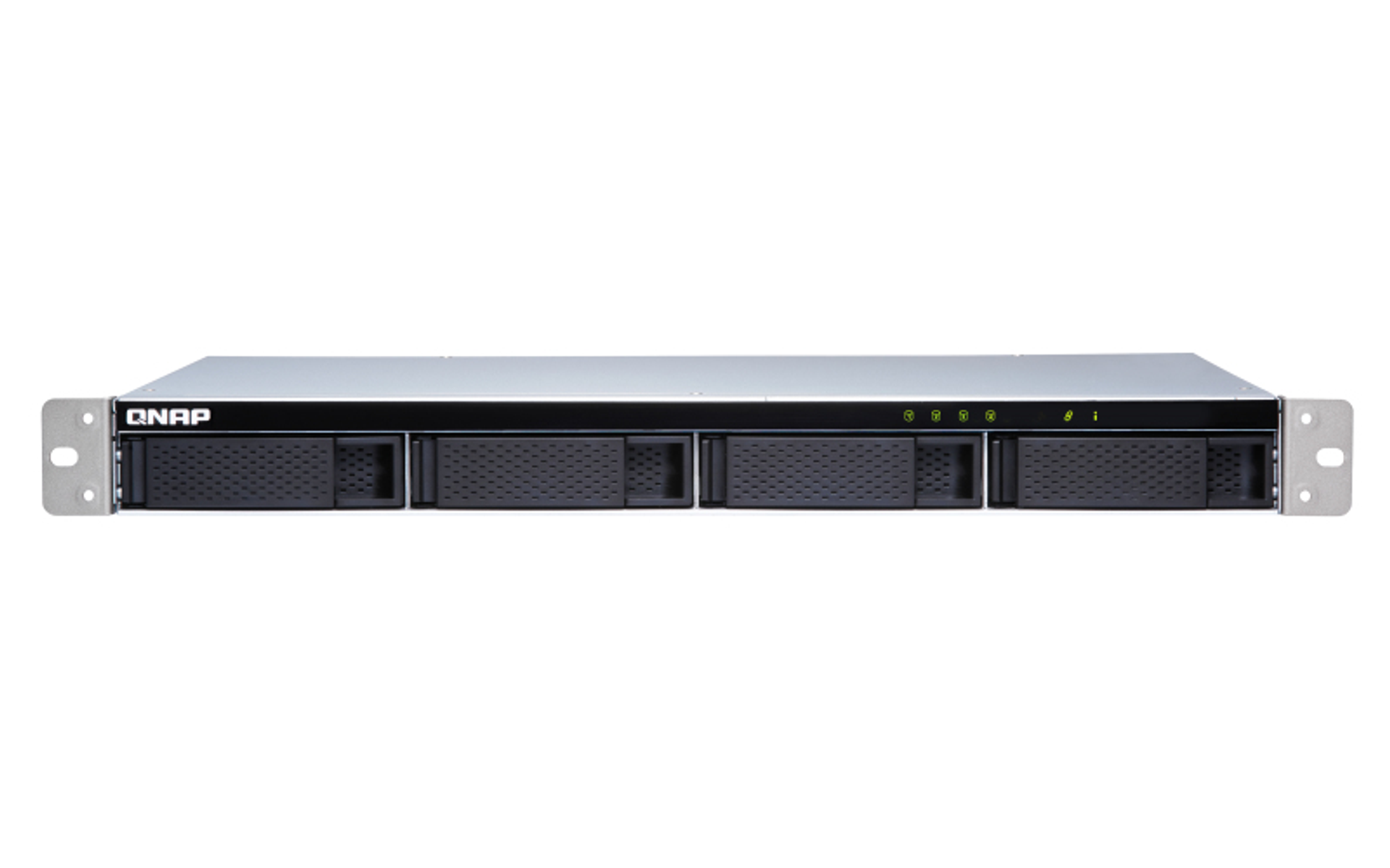 QNAP Rackmount NAS Frontansicht. Schwarze Laufwerksschächte, silberner Rahmen, grüne Lichter.