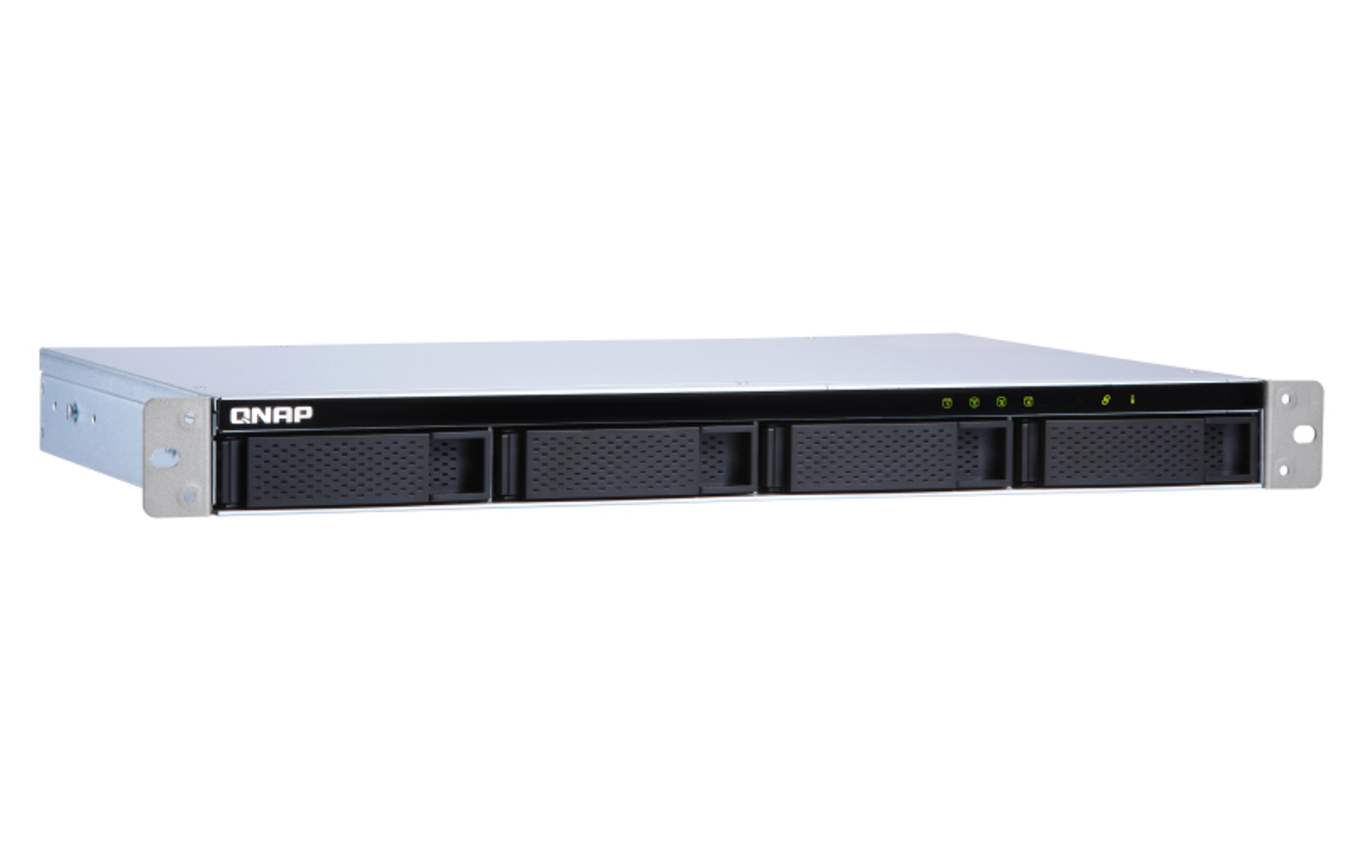 QNAP Rackmount-NAS. Schwarze Frontplatte, silberner Rahmen. Grüne LED-Leuchten.