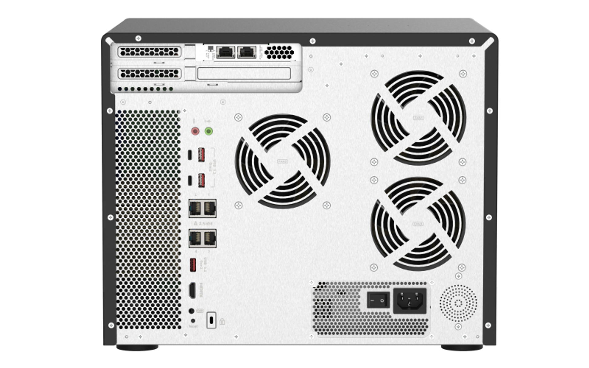 Vista posteriore di un server NAS con ventole, porte e connettori di alimentazione. Lo sfondo è bianco.