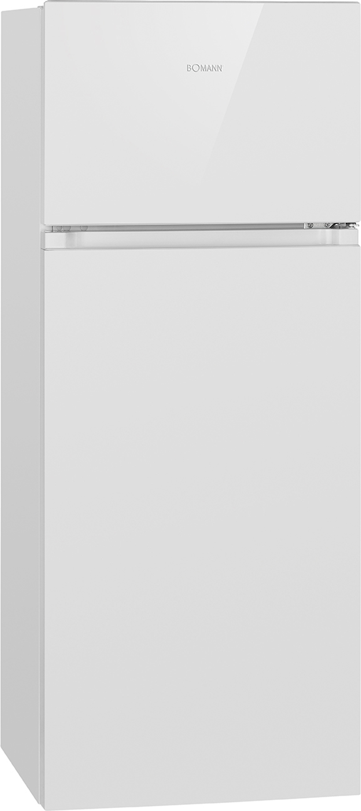 Weißer Kühlschrank mit zwei Türen, Bomann-Logo auf der oberen Tür, weißer Hintergrund.