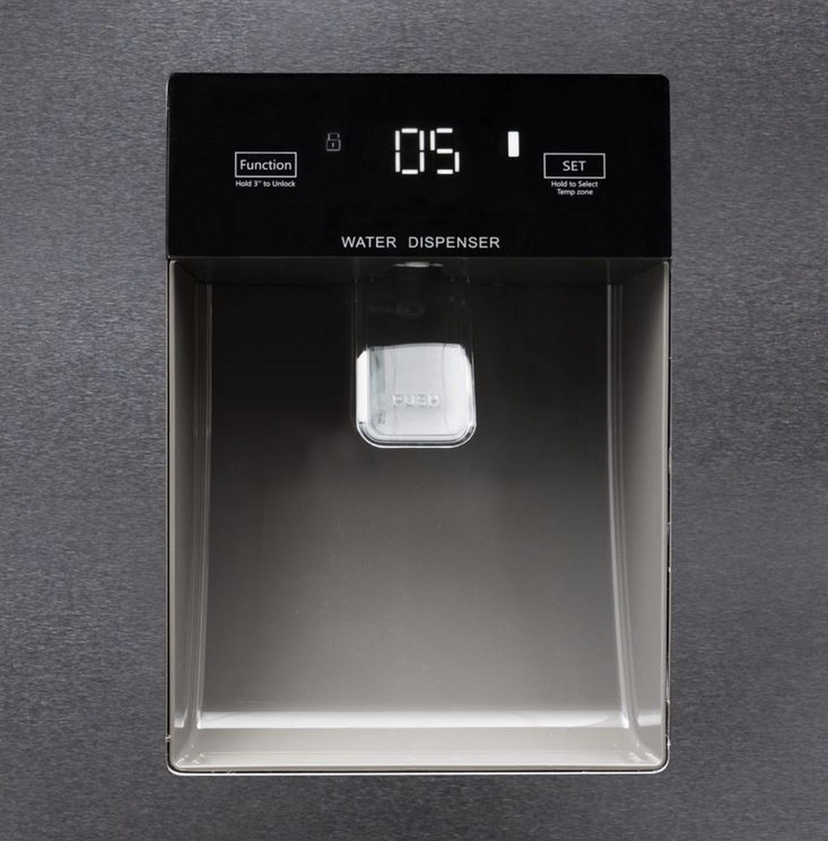 Un dispensador de agua, con una pantalla negra y un recipiente transparente para agua.