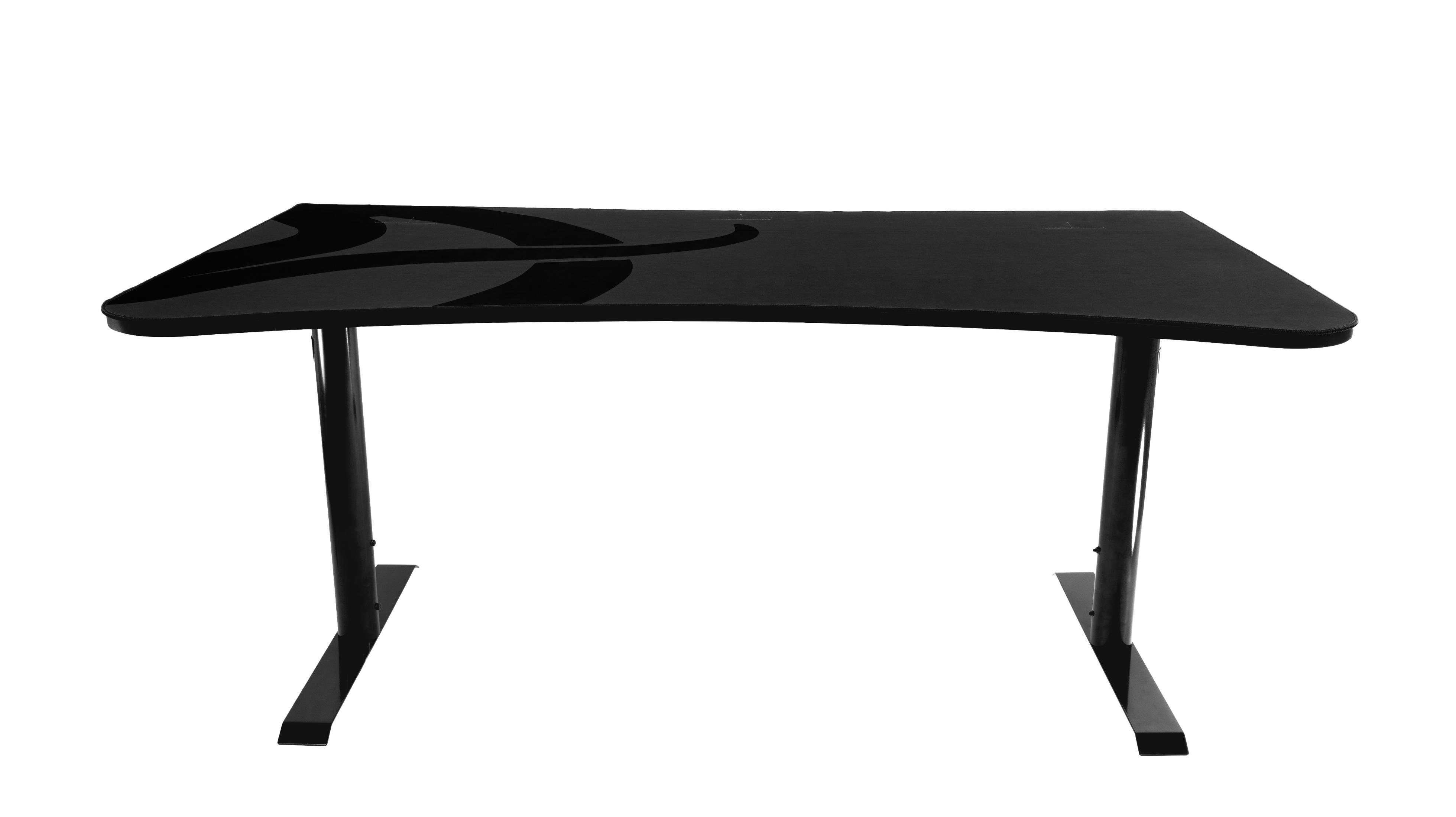Zwart gaming bureau met een gebogen voorkant. Twee zwarte poten. Witte achtergrond.