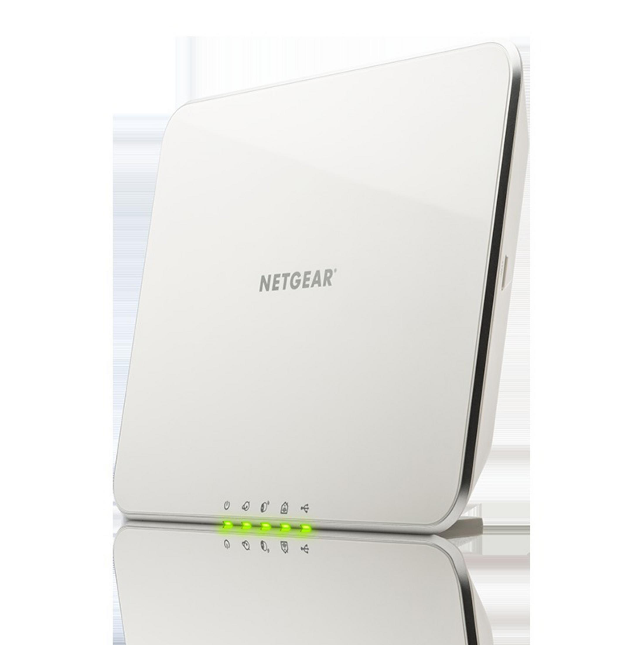 Router Netgear bianco con luci verdi, superficie riflettente e vista angolata.