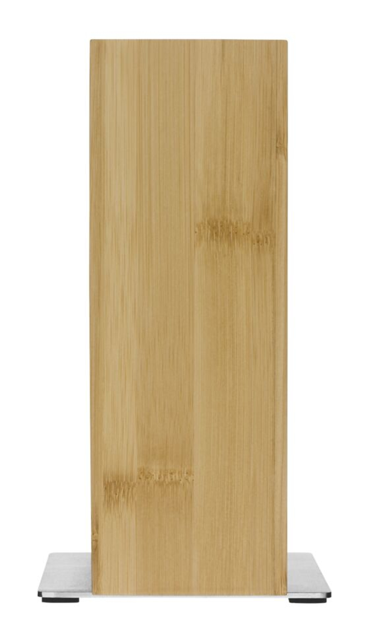 Un bloc à couteaux en bois de bambou, avec une base métallique, sur fond blanc.