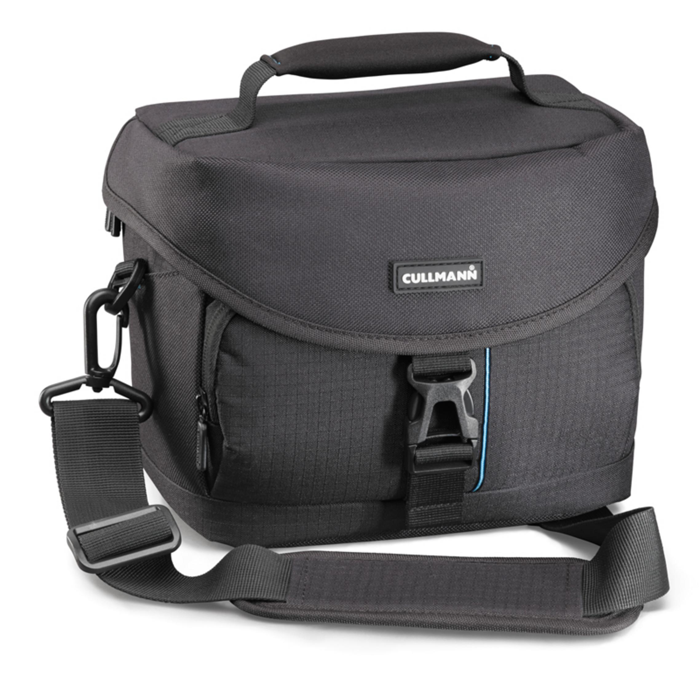 Schwarze Cullmann Kameratasche mit Griff und Gurt. Die Tasche hat eine Tasche und einen Schnallenverschluss.