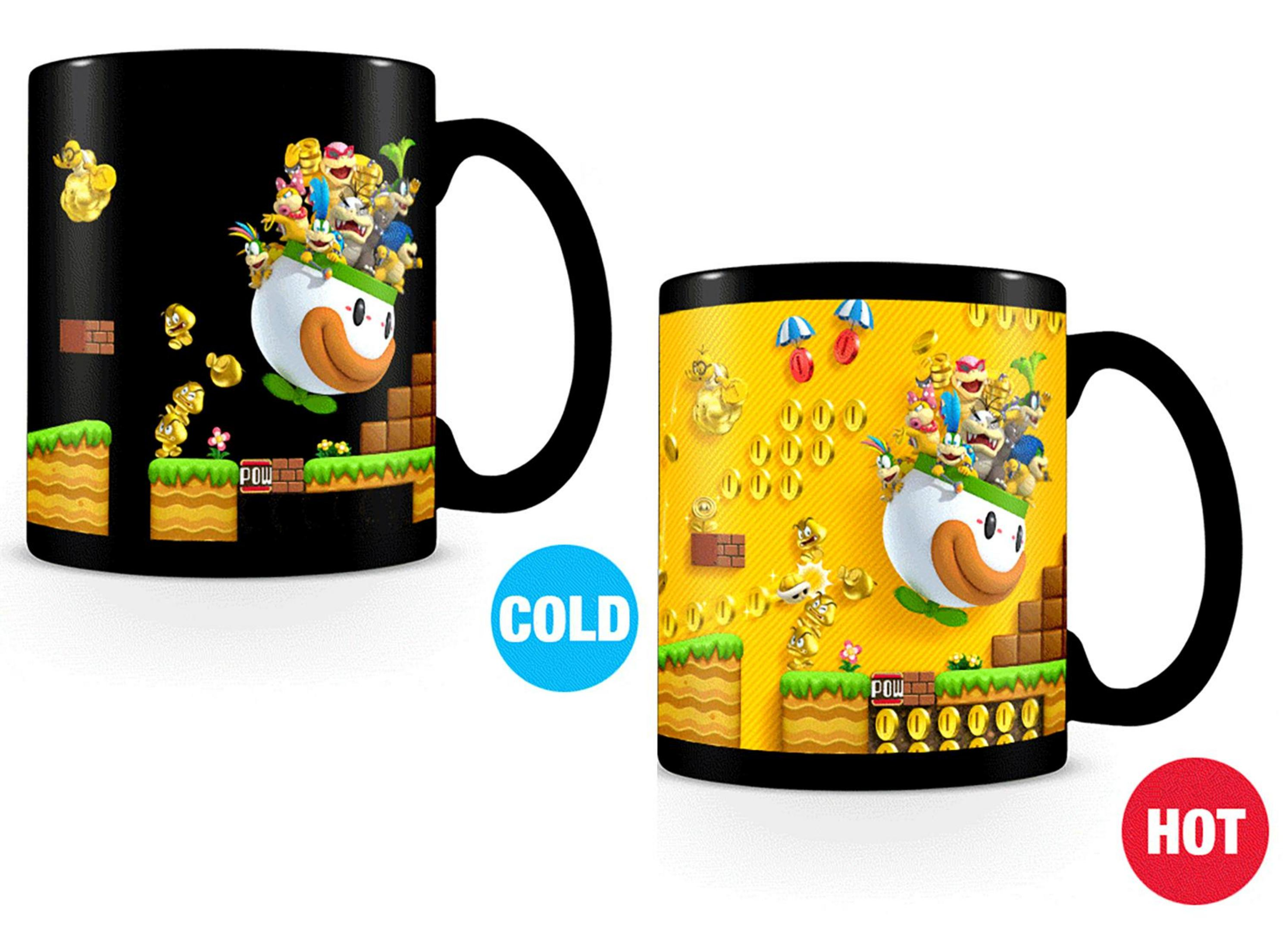 Due tazze, una nera con personaggi e una gialla con personaggi. La tazza nera dice 'COLD', l'altra, 'HOT'.