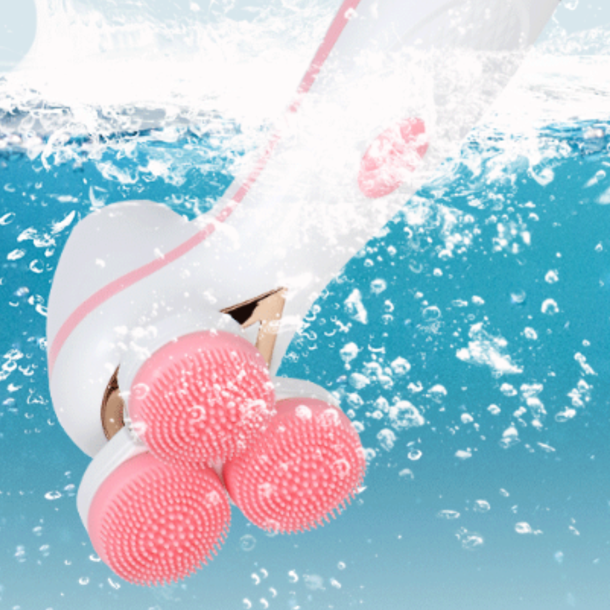 Ein Gesichtsreinigungsgerät unter Wasser. Wasser und rosa Bürsten sind sichtbar.