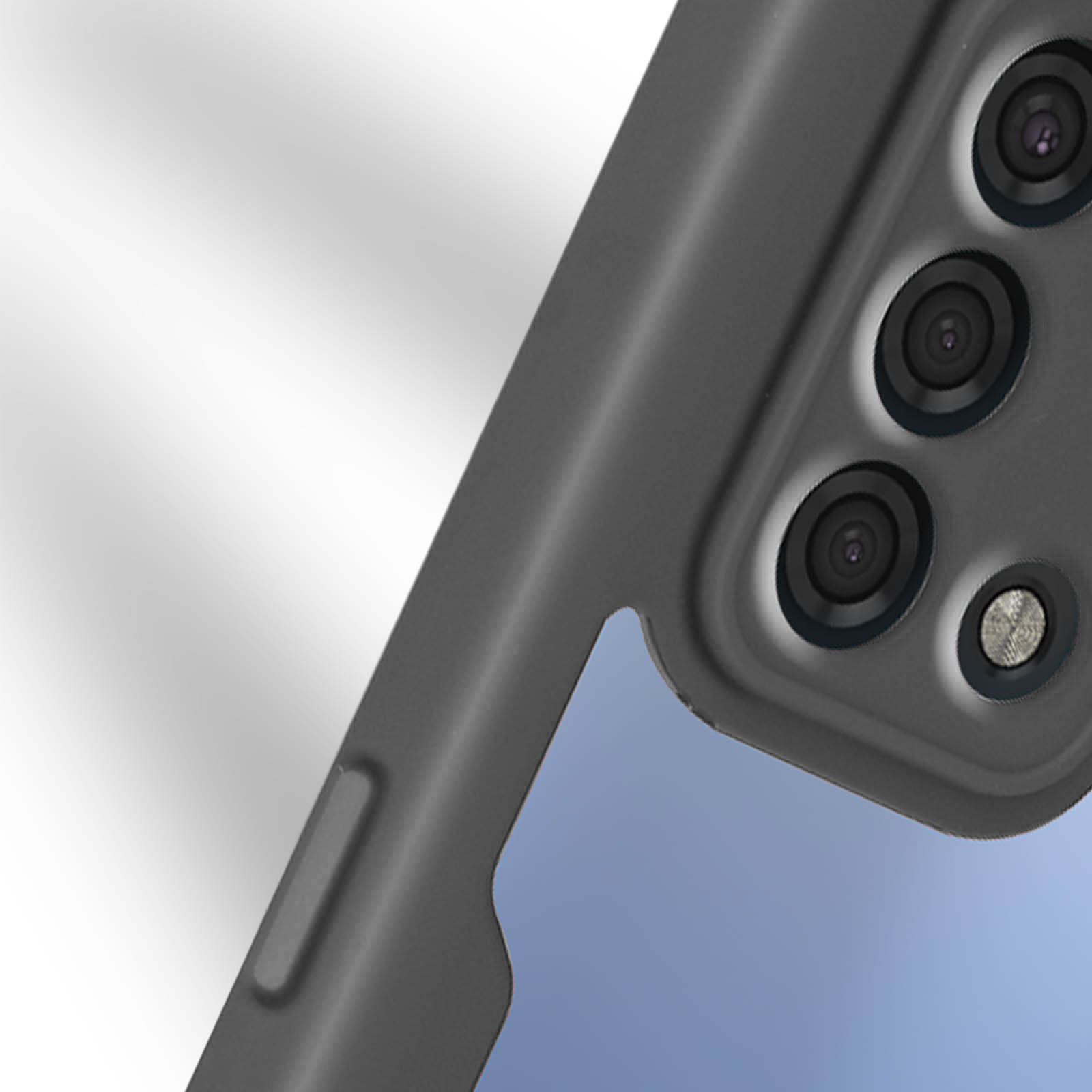 Gros plan sur une coque de téléphone avec plusieurs objectifs d'appareil photo. Cadre gris, dos bleu.
