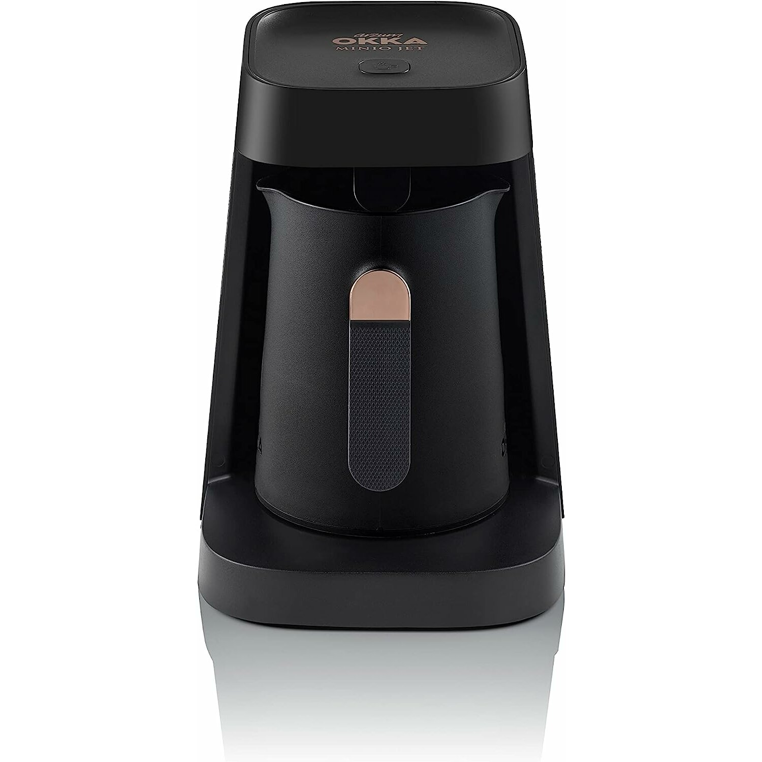 Schwarz-kupferfarbene Kaffeemaschine mit dem Markennamen OKKA. Schwarze Basis.
