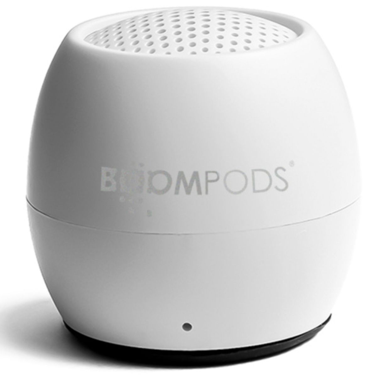 Biały głośnik Boompods. Ma kształt jajka z logo BOOMPODS i małą kropką.