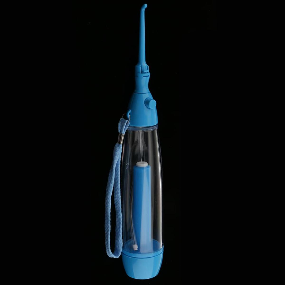 Ein blauer Mundduscher mit blauem Behälter und langer Düse.