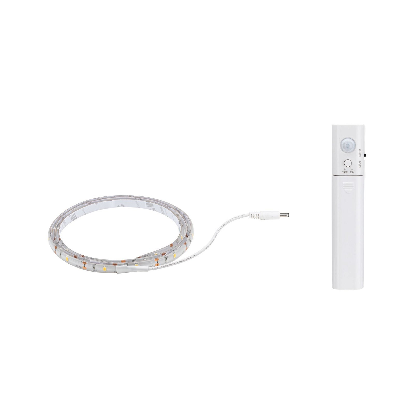 Striscia luminosa a LED arrotolata vicino a un'unità di controllo bianca e un adattatore di alimentazione, tutto su sfondo bianco.