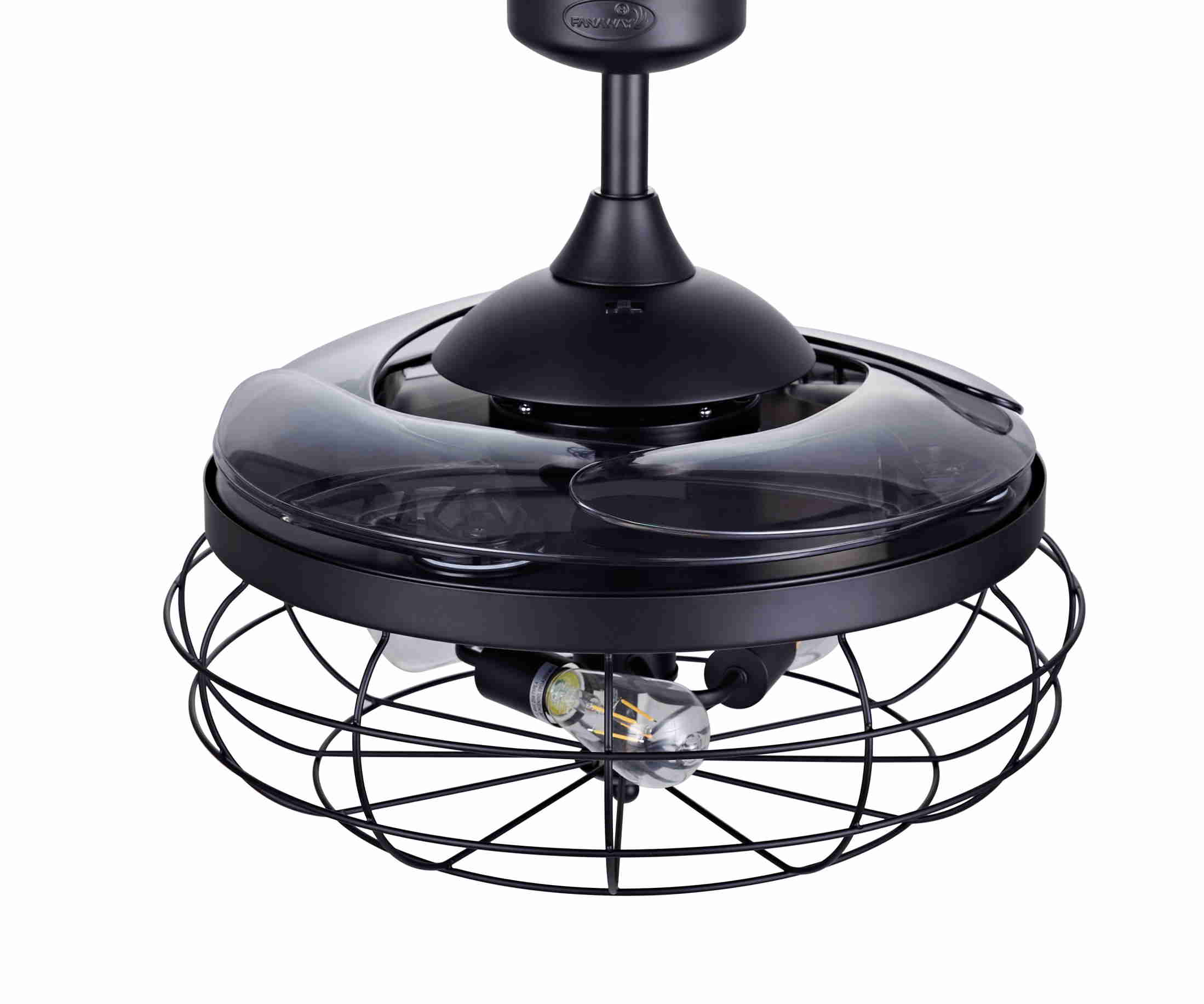 Schwarzer Deckenventilator mit käfigartigem Design und freiliegenden Glühbirnen.