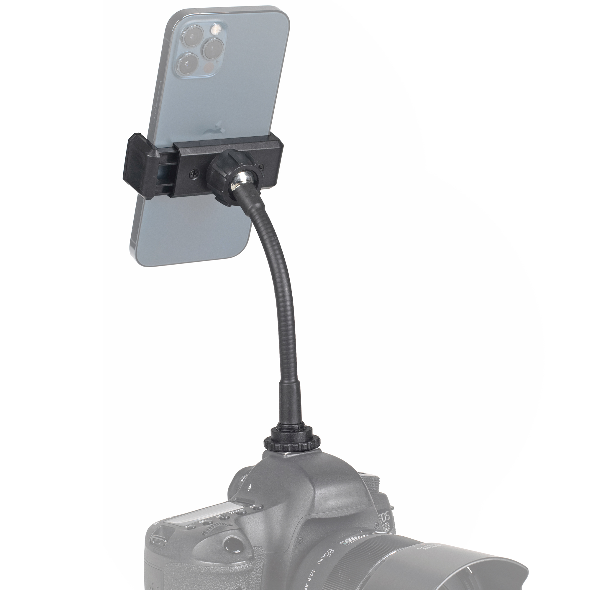 Ein Telefon an einer Kamera mit flexiblem Arm befestigt. Telefon grau, Kamera schwarz.