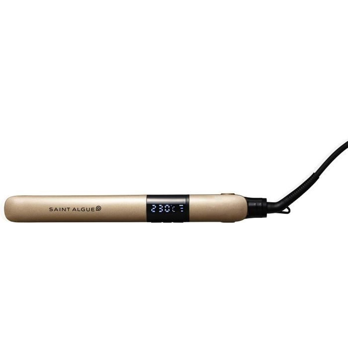Goldenes Glätteisen. Zeigt 230°F an. Schwarzes Kabel. Weißer Hintergrund.