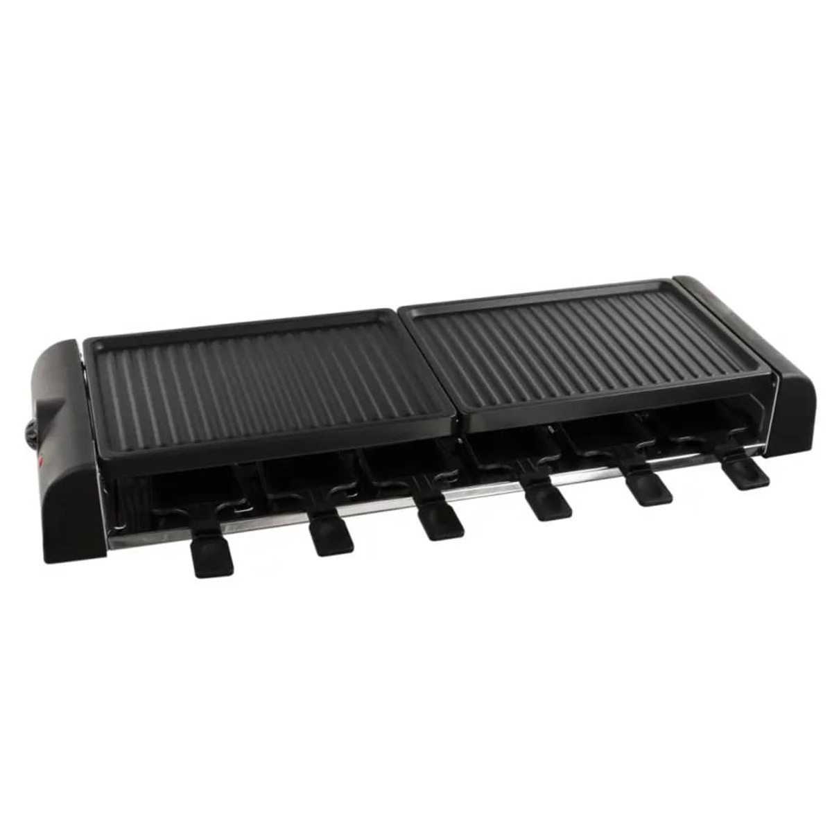 Grill do raclette z dwiema płytami do grillowania i kilkoma szpatułkami. Białe tło.