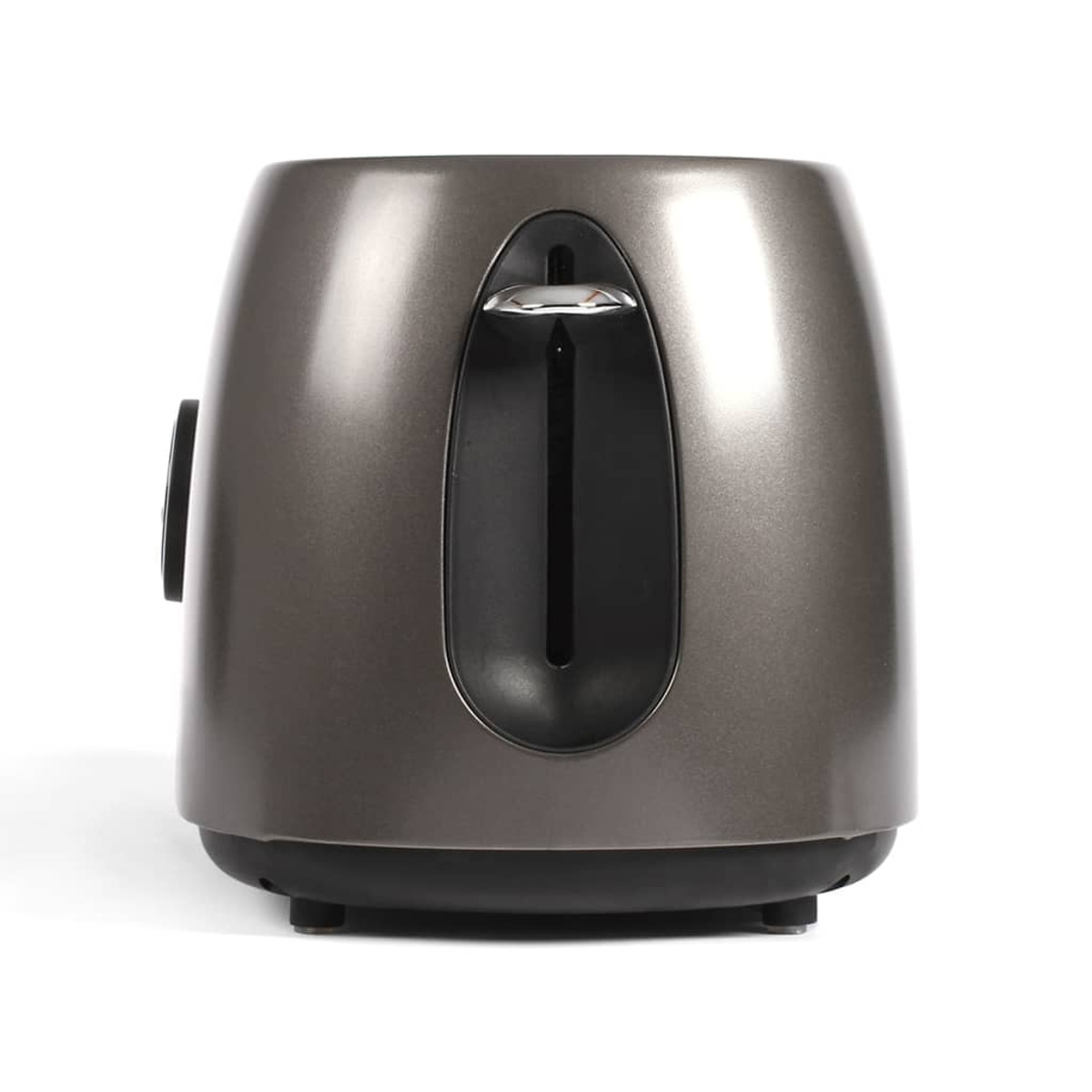 Ein grauer Toaster mit einem Schlitz für Brot oben. Er hat eine glatte, metallische Oberfläche und einen schwarzen Sockel.