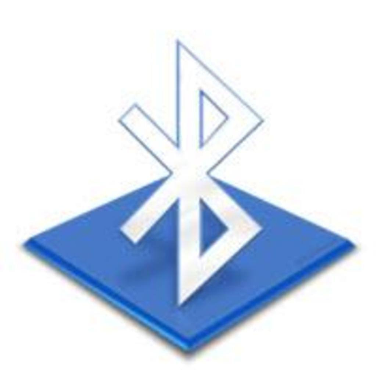 Niebieski symbol Bluetooth na niebieskim rombie na białym tle.