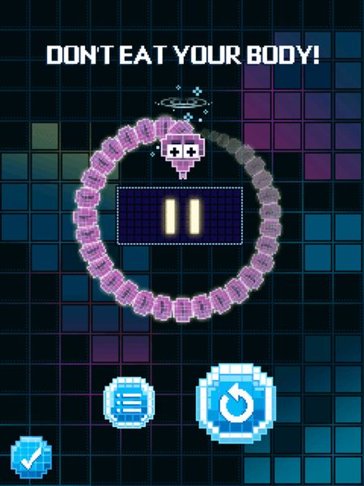 Pikselowa gra w węża. Wąż jest fioletowy, przyciski pauzy, listy i odświeżania.