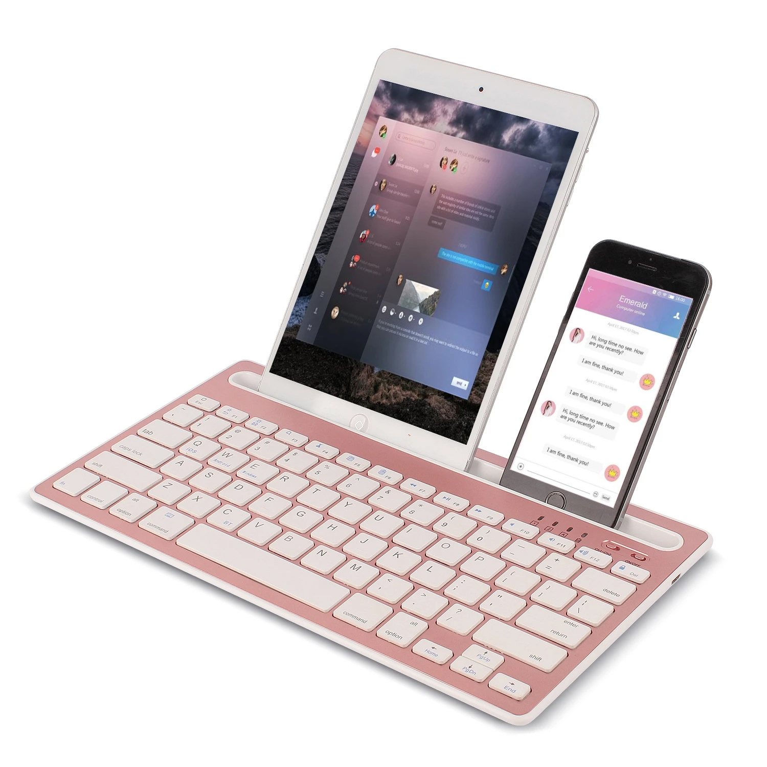 Teclado rosa con una tableta y un teléfono. El teléfono y la tableta muestran una interfaz de aplicación de mensajería.