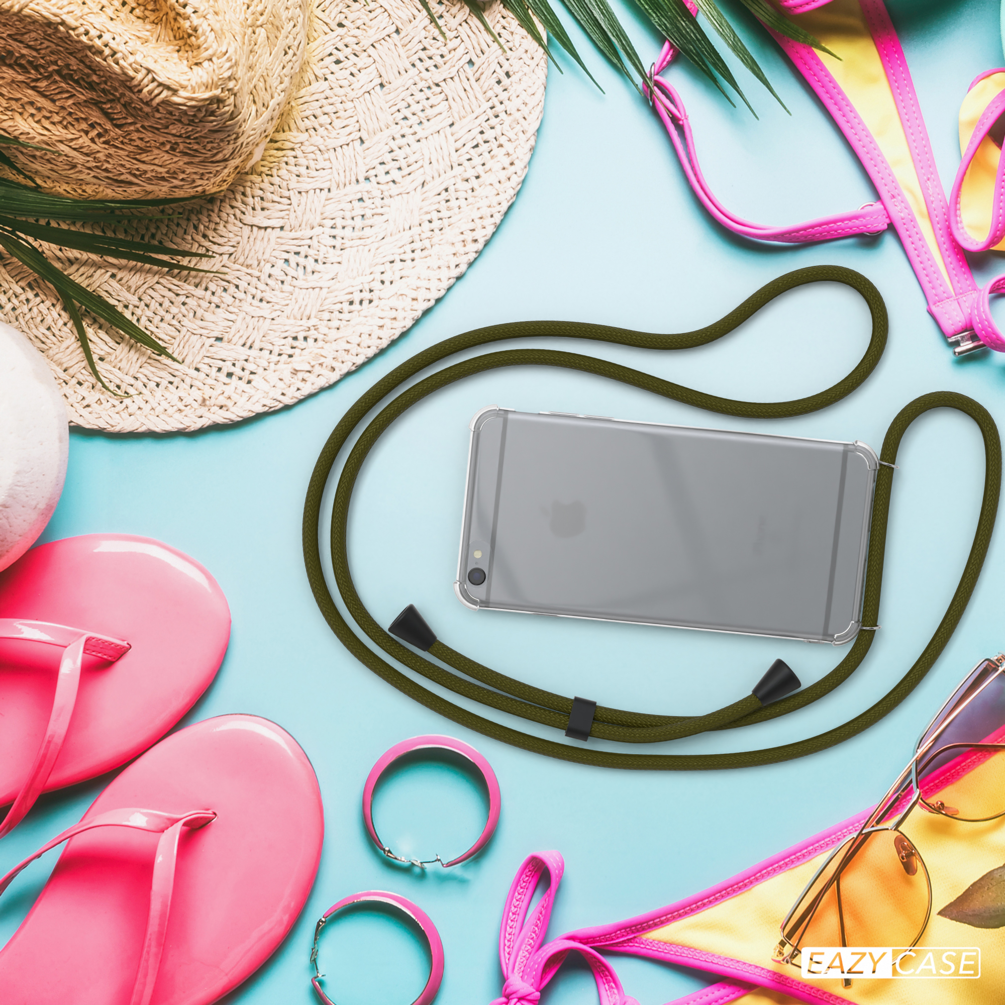 Ein Telefon auf einer blauen Oberfläche mit Accessoires: Sonnenbrille, Hut und Flip-Flops.