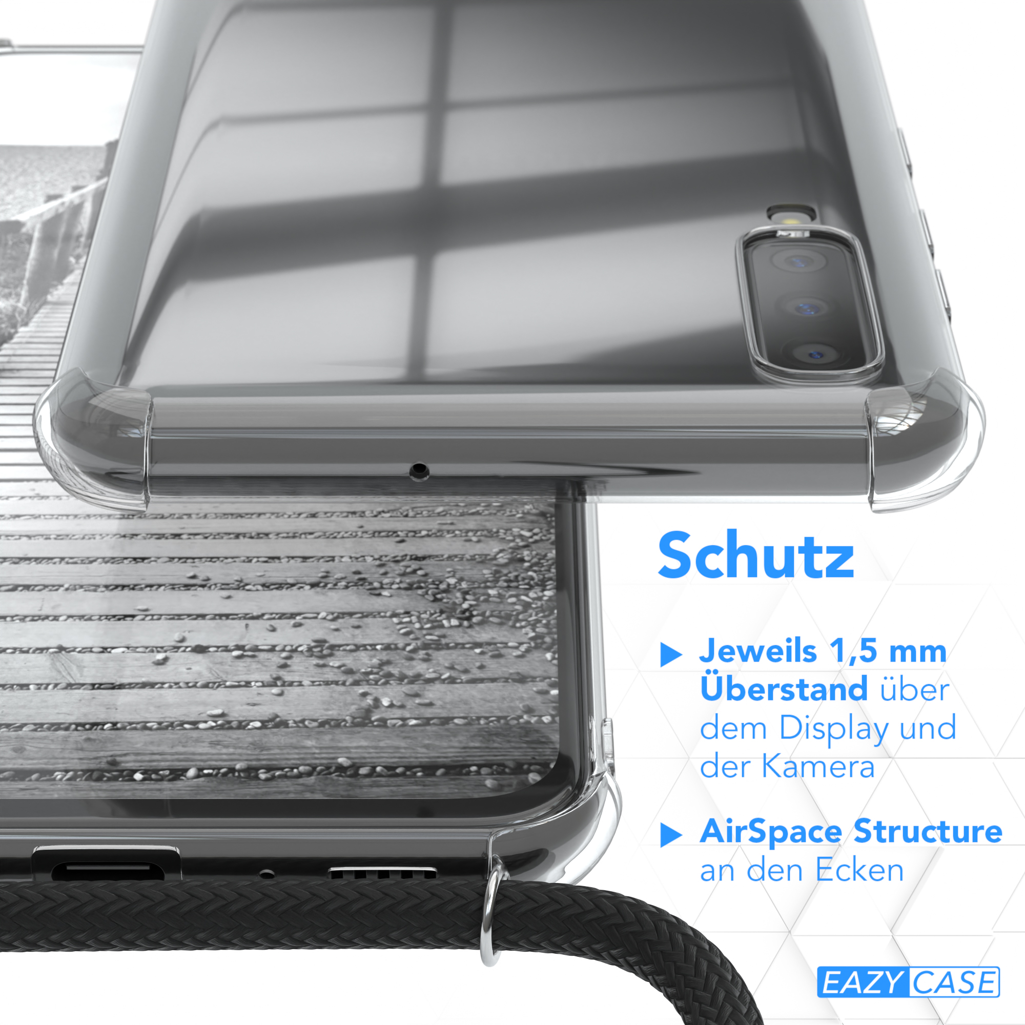 Transparente Handyhülle mit Text. Zeigt den Rand des Telefons mit geflochtenem Kabel.