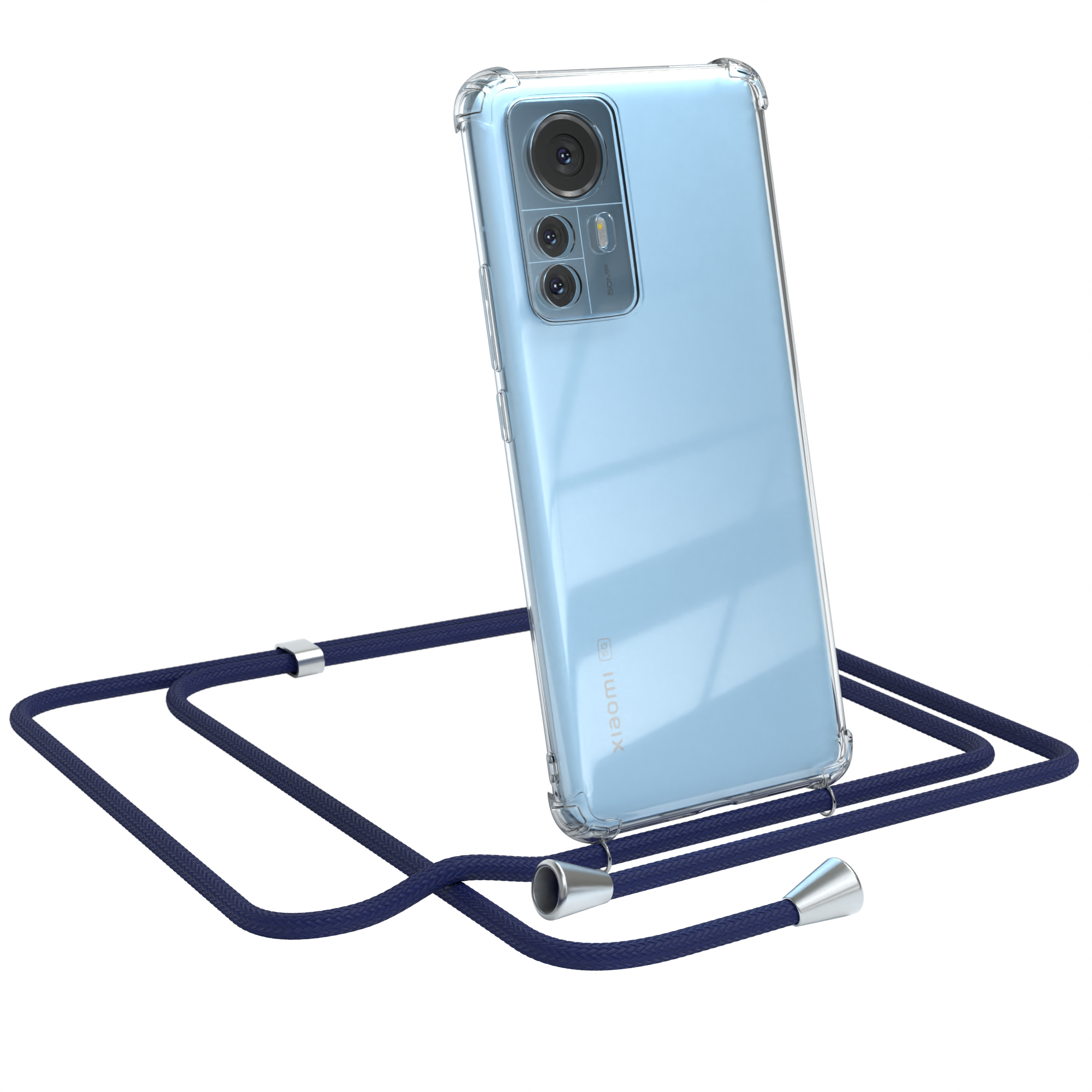 Transparente Handyhülle mit blauem Schlüsselband. Telefon angewinkelt. Weißer Hintergrund.